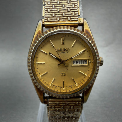 Seiko SQ Watch Women 24mm Gold Dial Gold Tone Daydate 3Y03-0169 New Battery VTG90