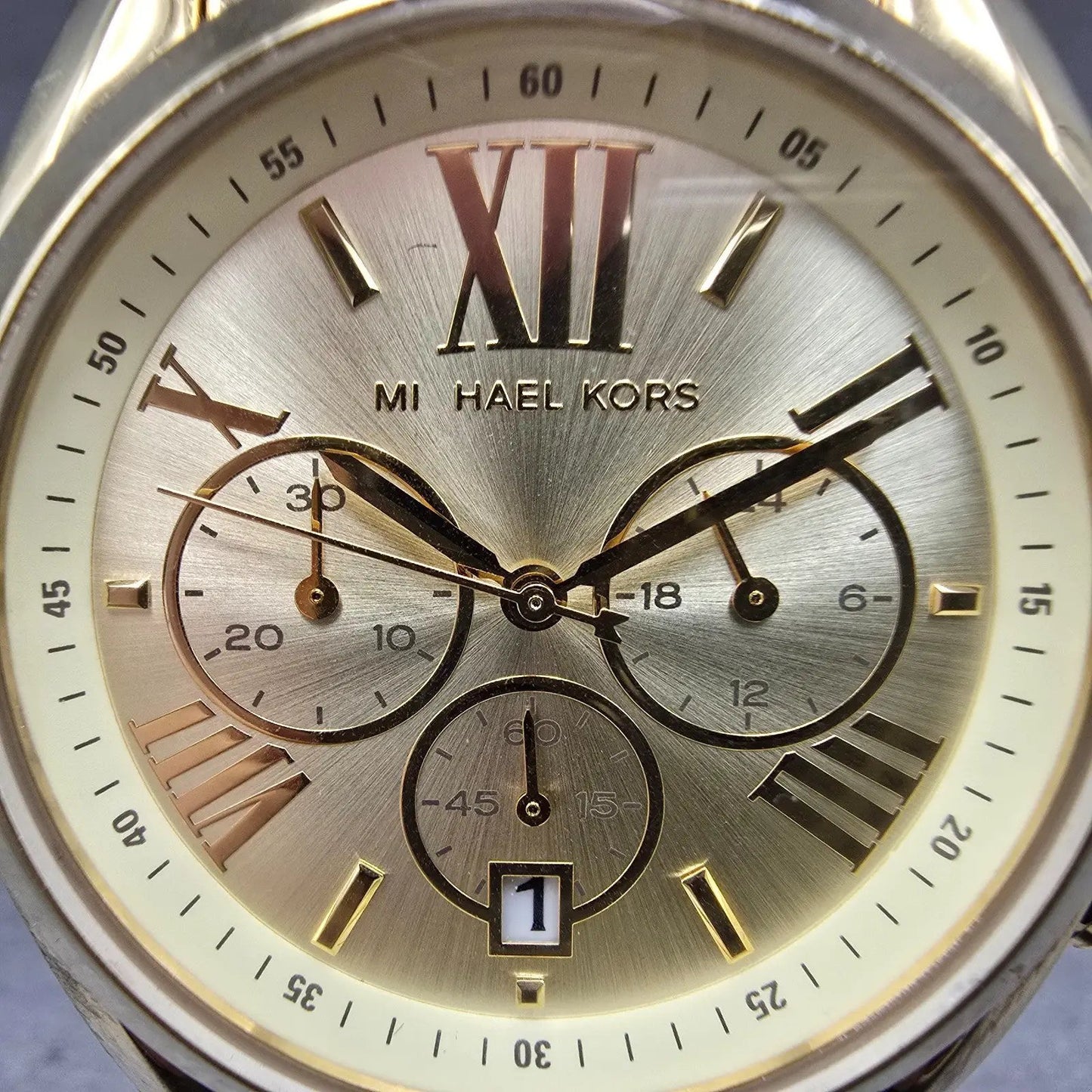 Michael kors Bradshaw Watch Women 43mm Champagne Dial Gold Tone Date New Battery1