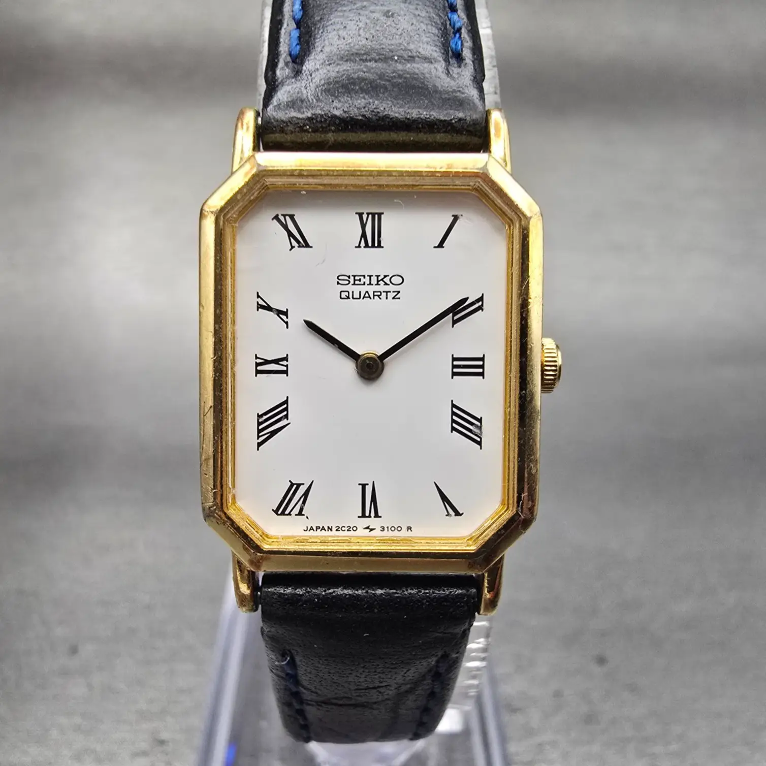 Seiko Tank Watch Women 18mm White Dial Gold Tone Rectangle 2C20-6500 New Battery0