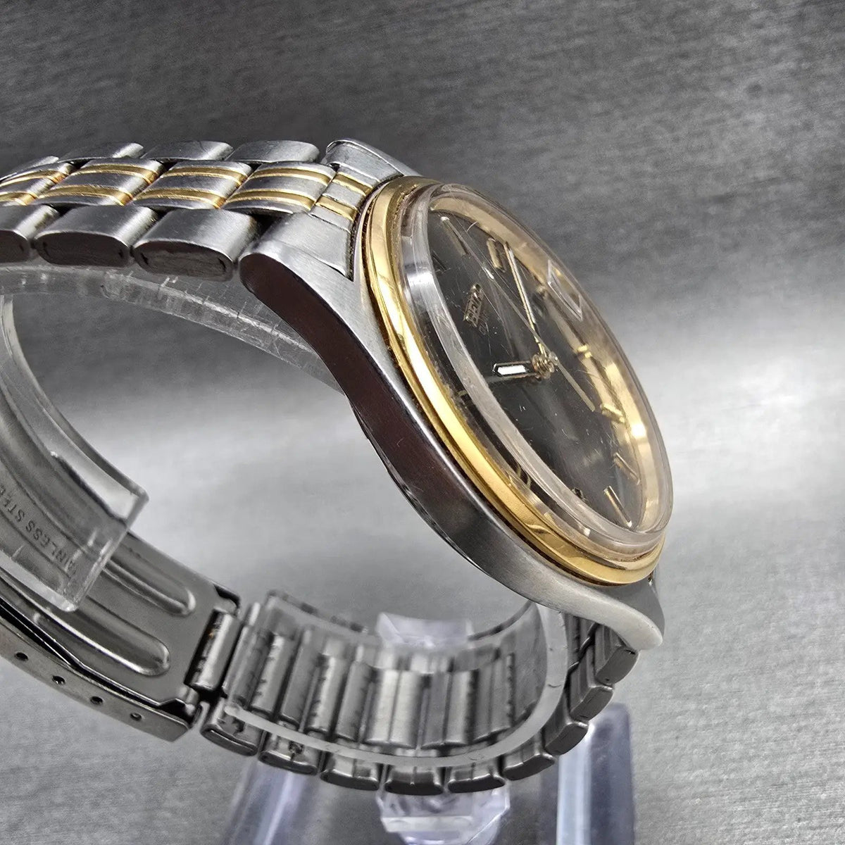 Seiko Watch Men 35mm Gray Dial Two Tone Date Round 7N42-8A30 New Battery JP3
