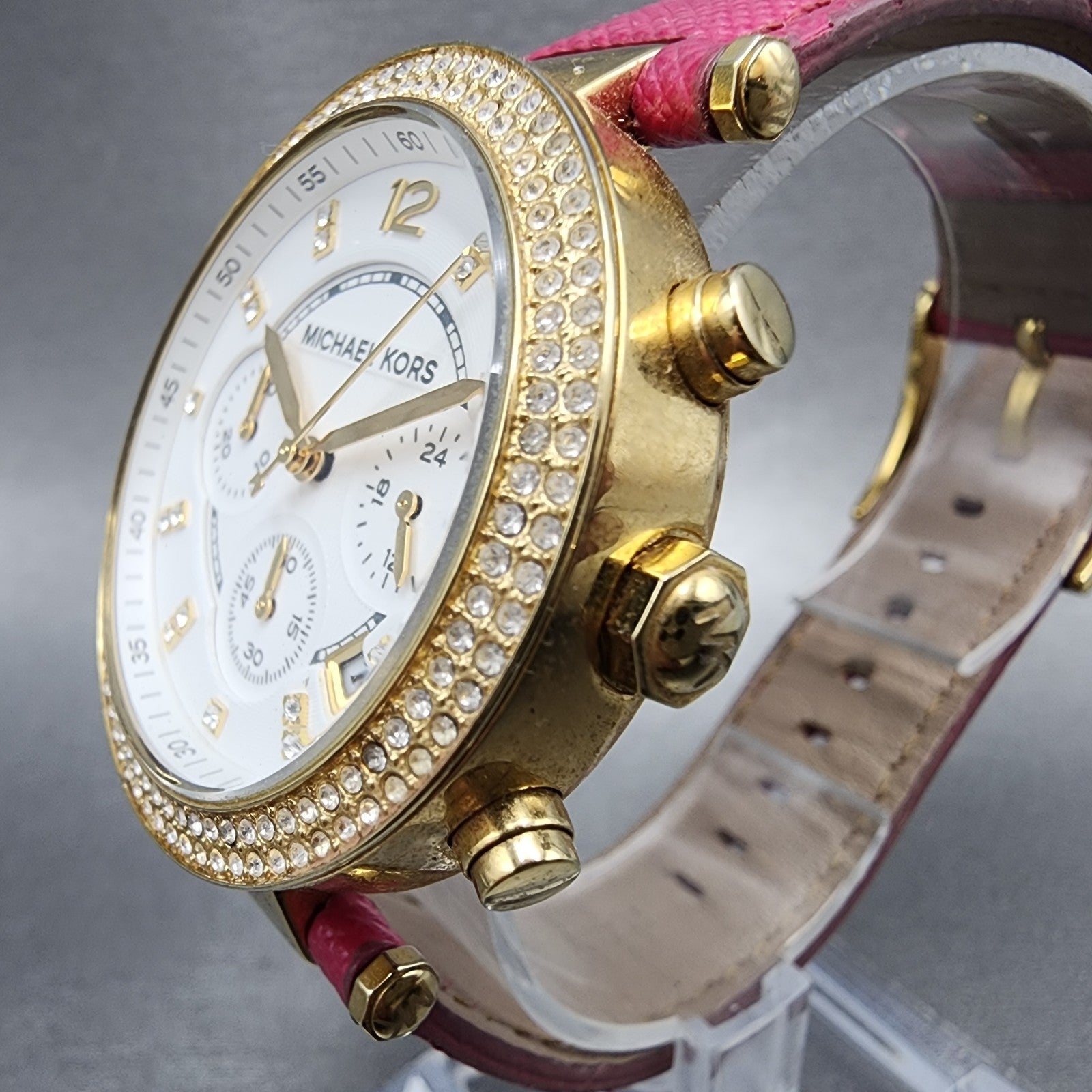 Michael Kors Parker Watch Women 39mm White Dial Gold Tone Date Round New Battery2