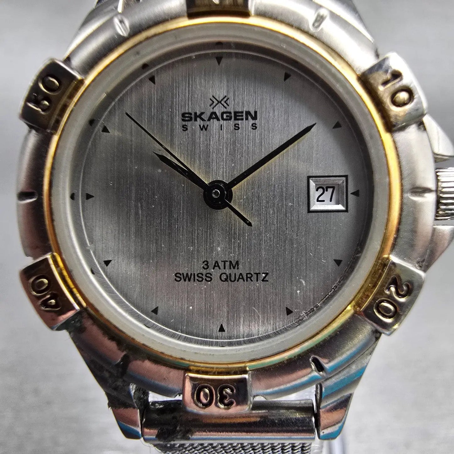 Skagen Denmark Watch Women 26mm Silver Dial Two Tone Date Round 63SGSS New Batt1