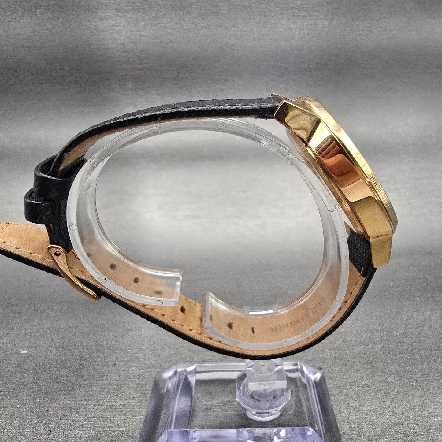 Nixon The Kensington Watch Men 37mm Black Dial Gold Tone Round New Battery8