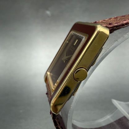 Seiko Watch Women 19mm Red Dial Gold Tone Rectangle 5420-544A New Battery NOS2