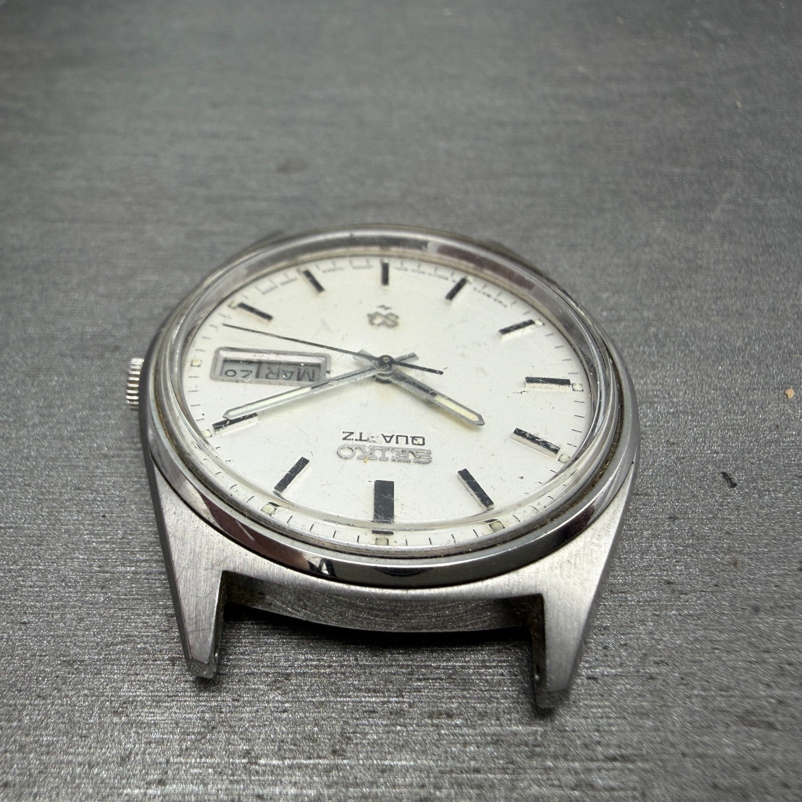 Seiko SQ Watch Men 35mm Silver Dial Silver Tone Daydate Round 7123-8429 PARTS5