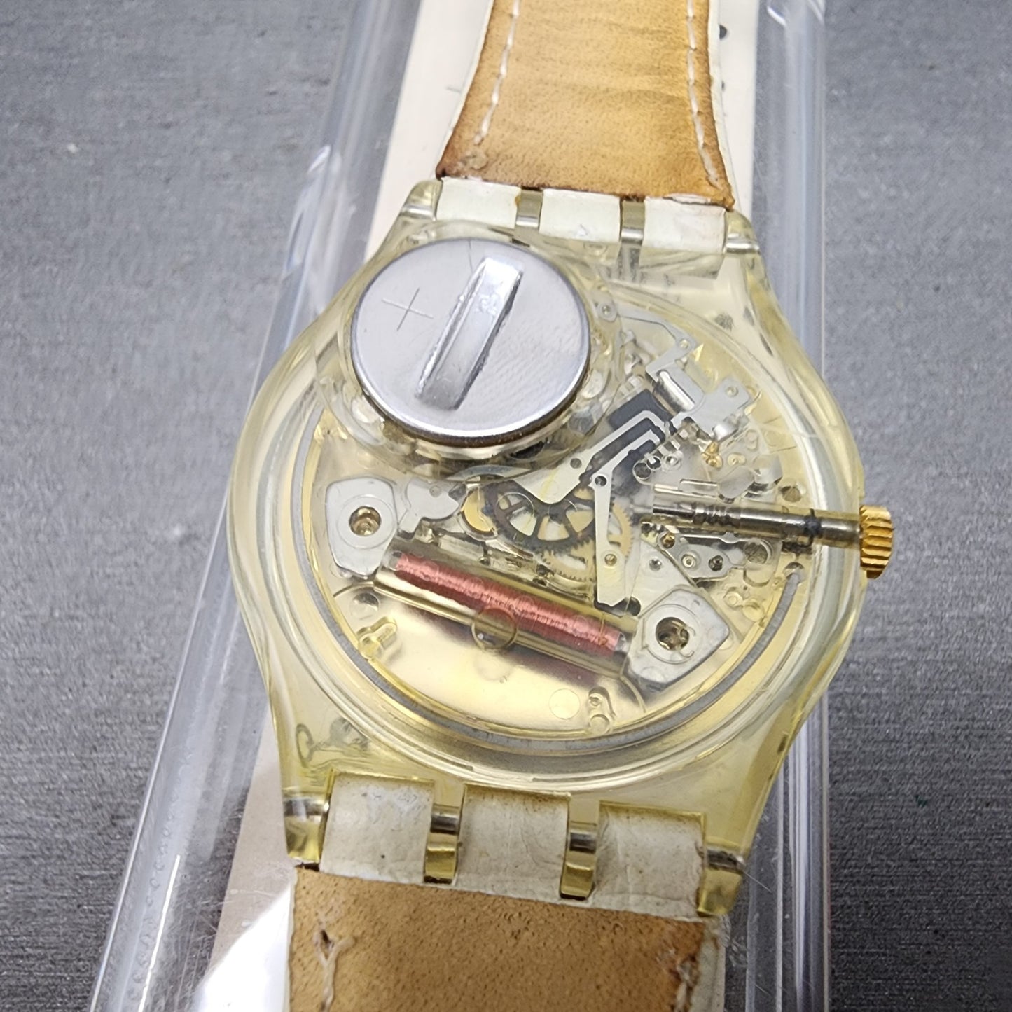 Swatch Cool Fred Watch Men 34mm White Dial Clear Case Round GK150 New Battery9