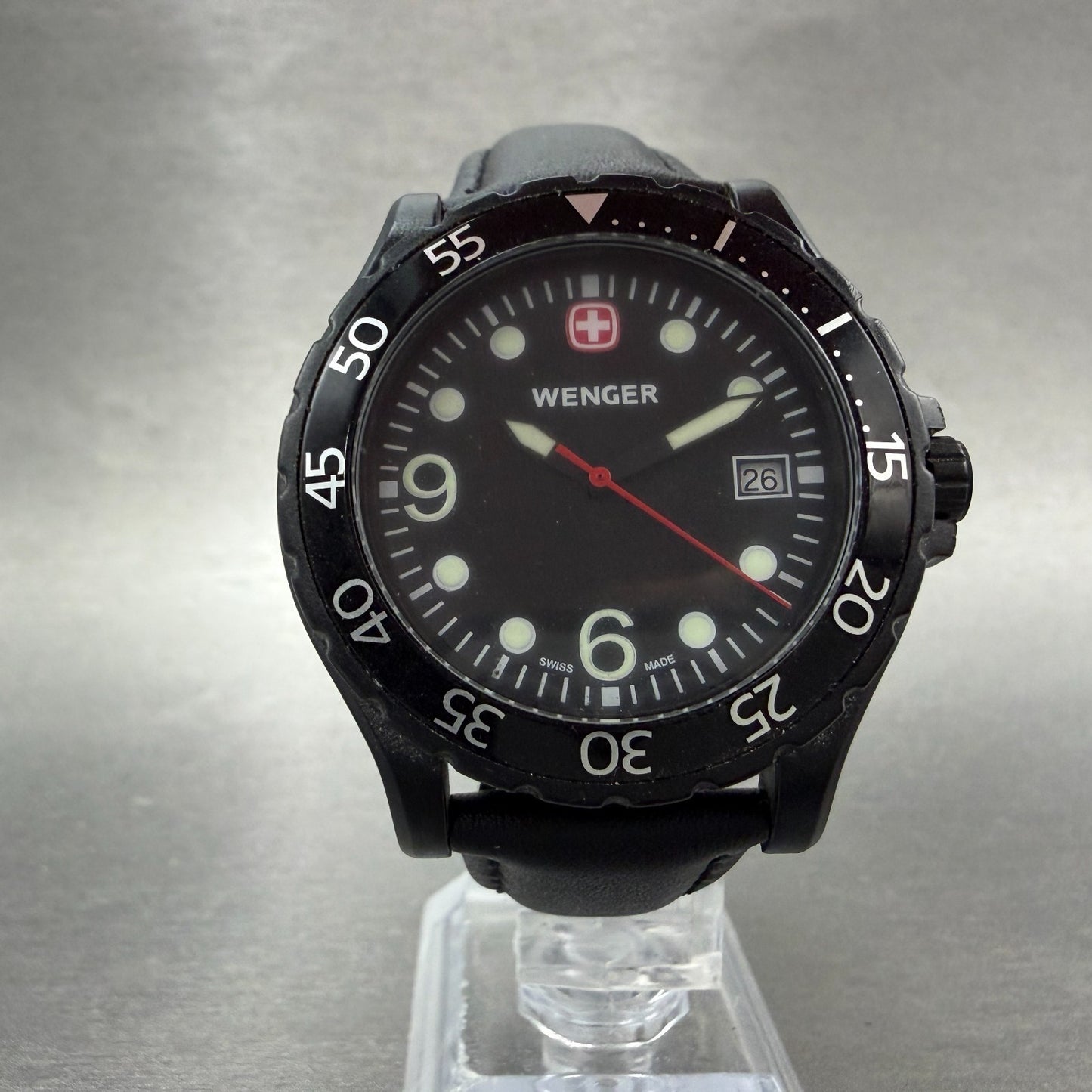 Wenger Dive Watch Men 41mm Black Dial Black Tone Date Round 709DX New Battery5