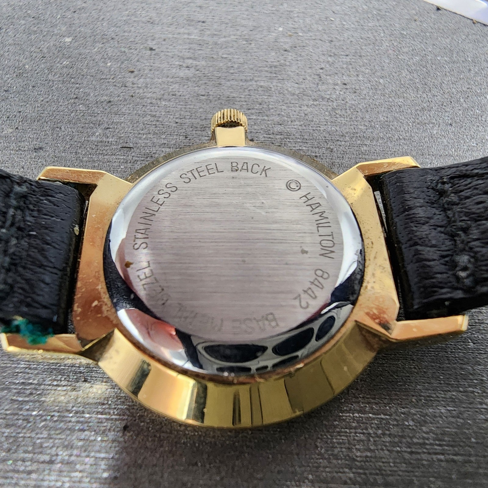 Hamilton Watch Women 24mm Gold Dial Gold Tone Pride Club Round 8442 New Battery9
