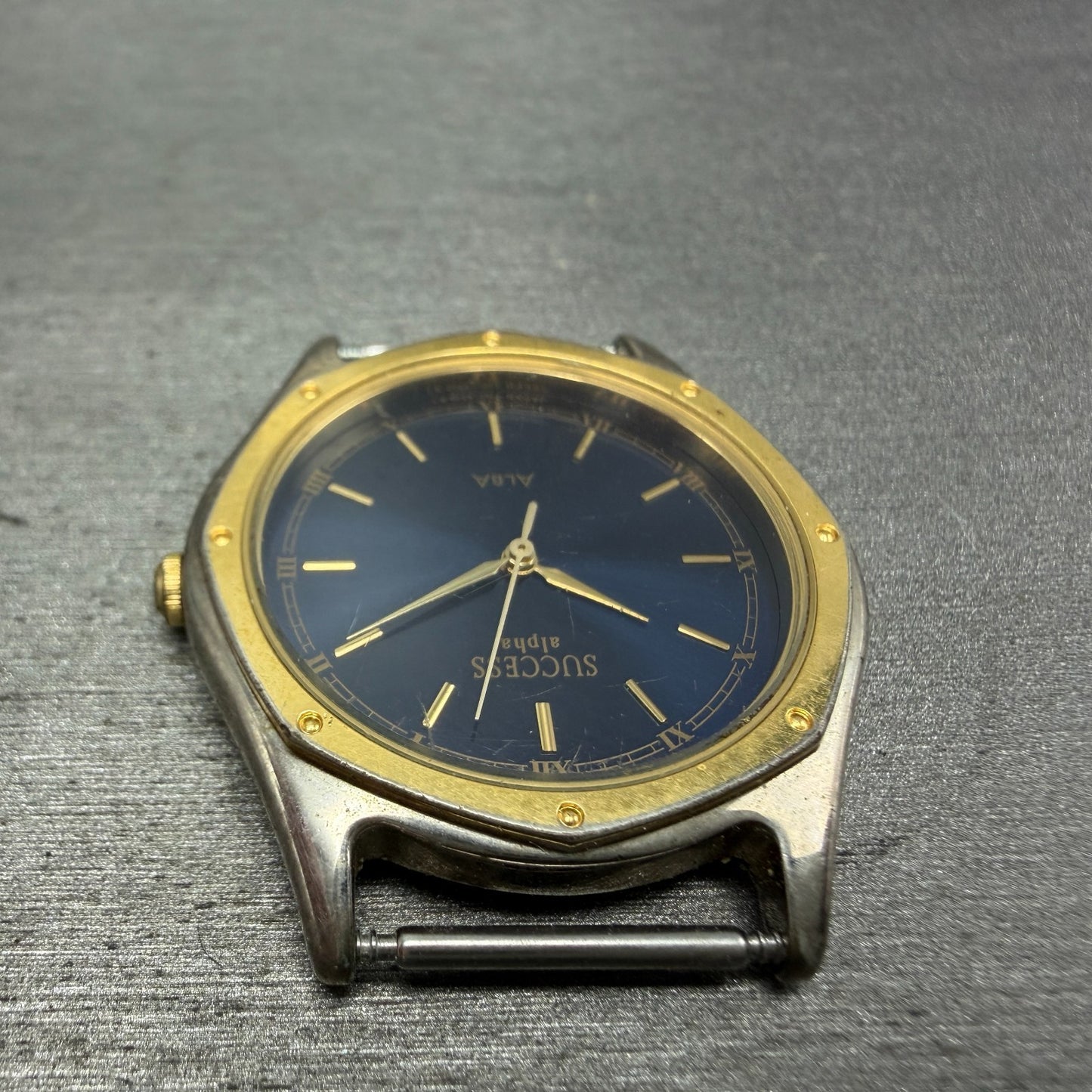 Seiko Alba Success Watch Unisex 32mm Blue Dial Two Tone V701-6320 New Battery4