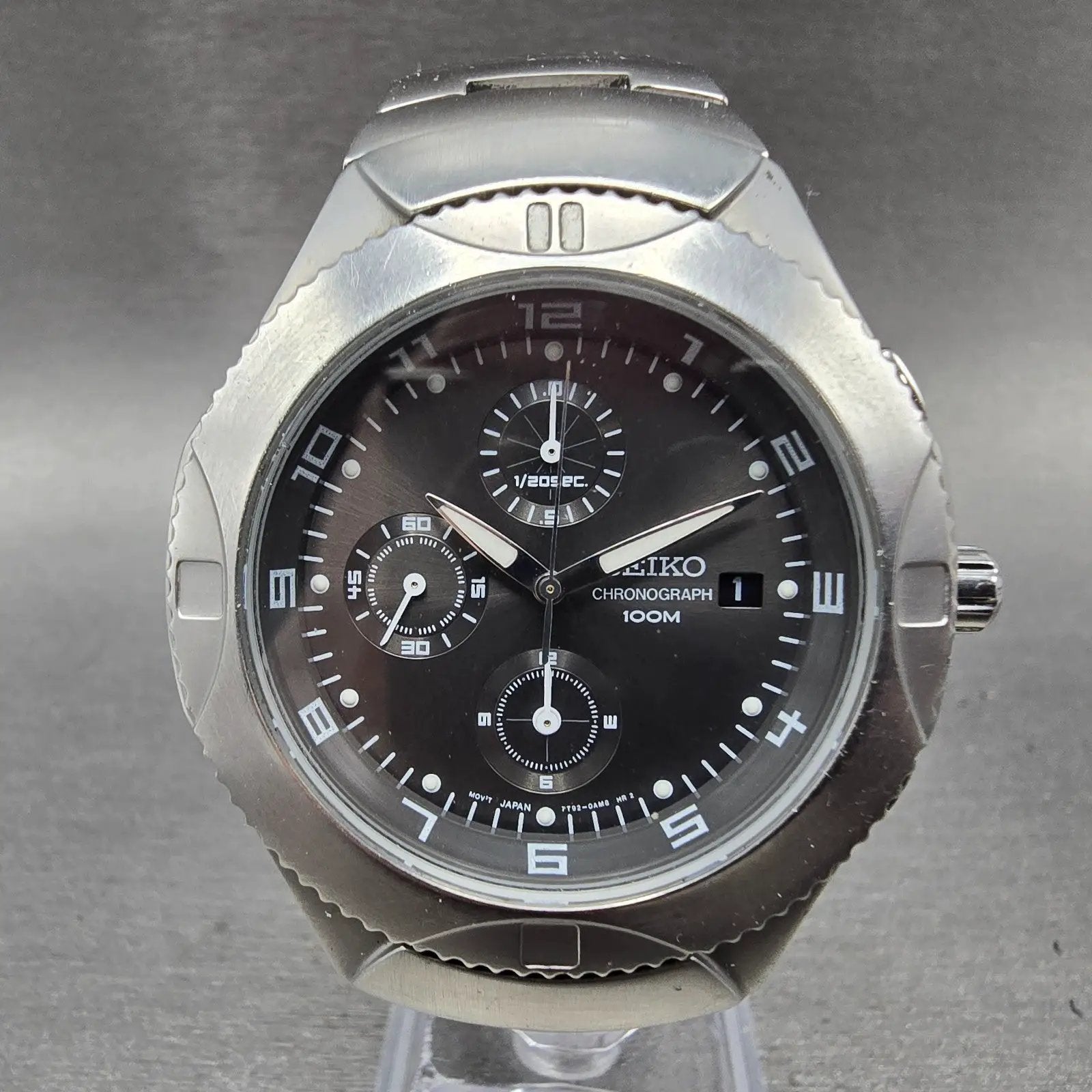 Seiko Chronograph Watch Men 42mm Gray Dial Silver Tone Date 7T92-0AW0 NewBattery0