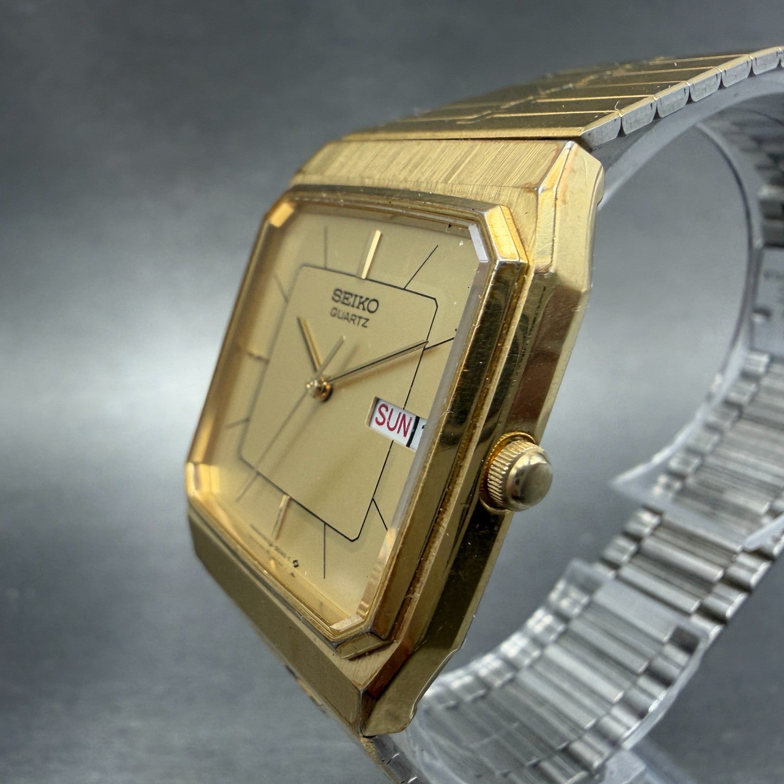 Seiko Watch Men 29mm Champagne Dial Gold Tone Daydate Square 6533-5039 PARTS VTG3