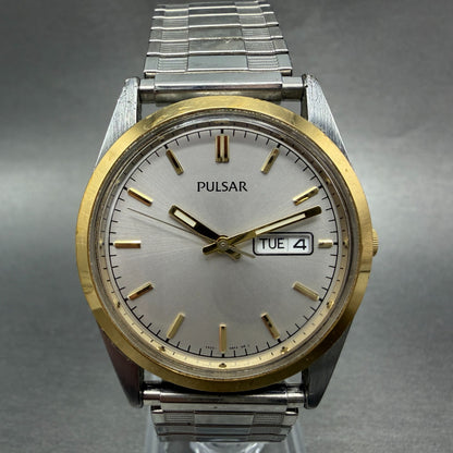 Seiko Pulsar Watch Men 35mm Silver Dial Two Tone Daydate VX33-0AB0 New Battery0