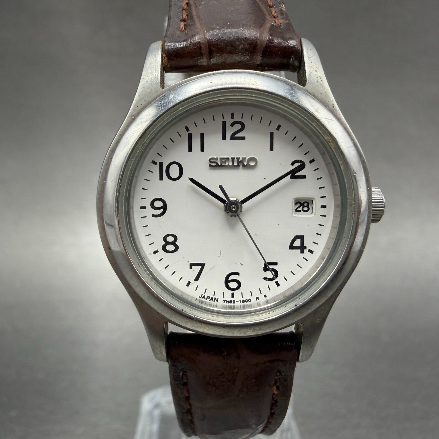 Seiko Watch Women 26mm White Dial Silver Tone Date Round 7N82-0820 New Battery0