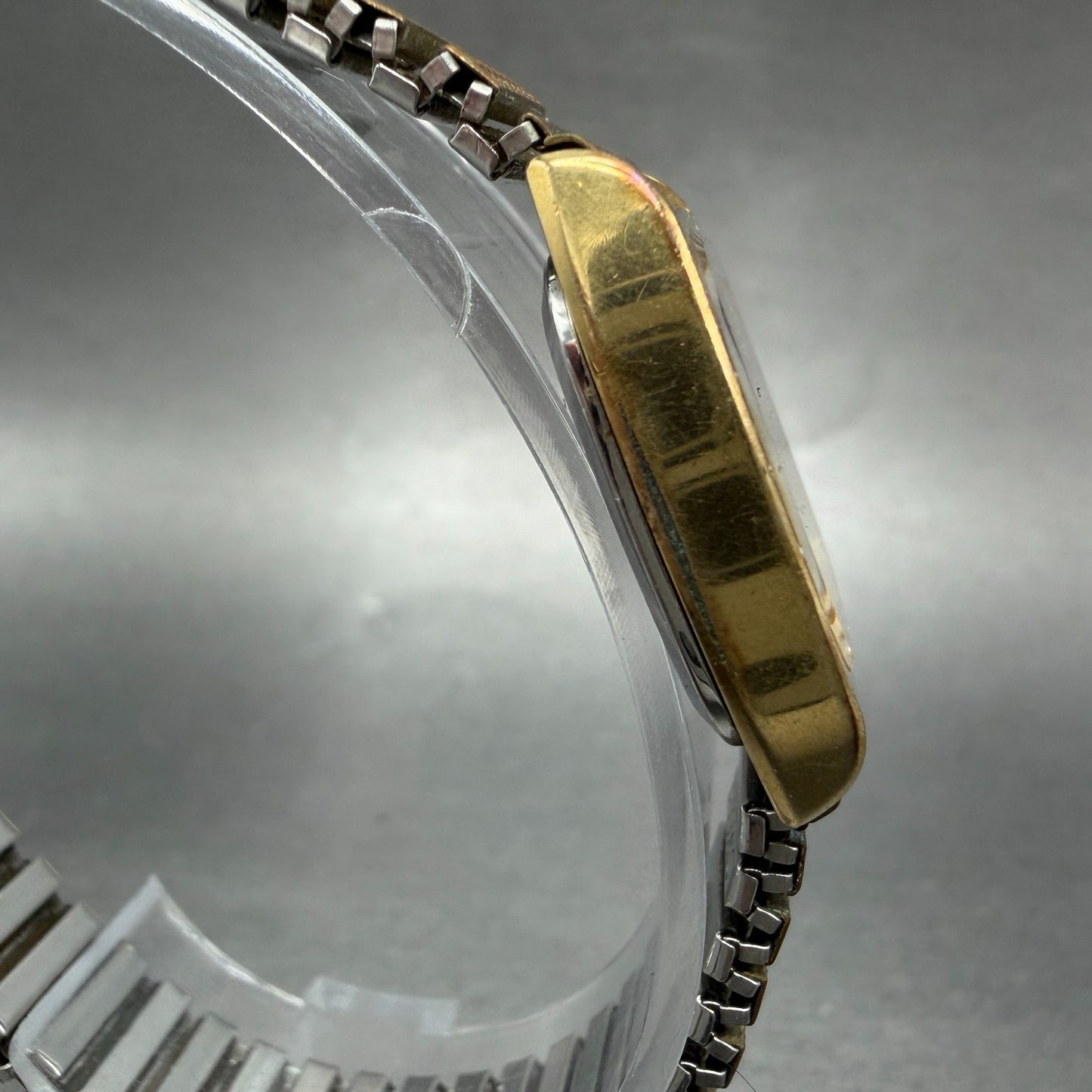 Seiko Tank Watch Men 20mm Champagne Dial Gold Tone Rectangle 2621-5220 New Batt23