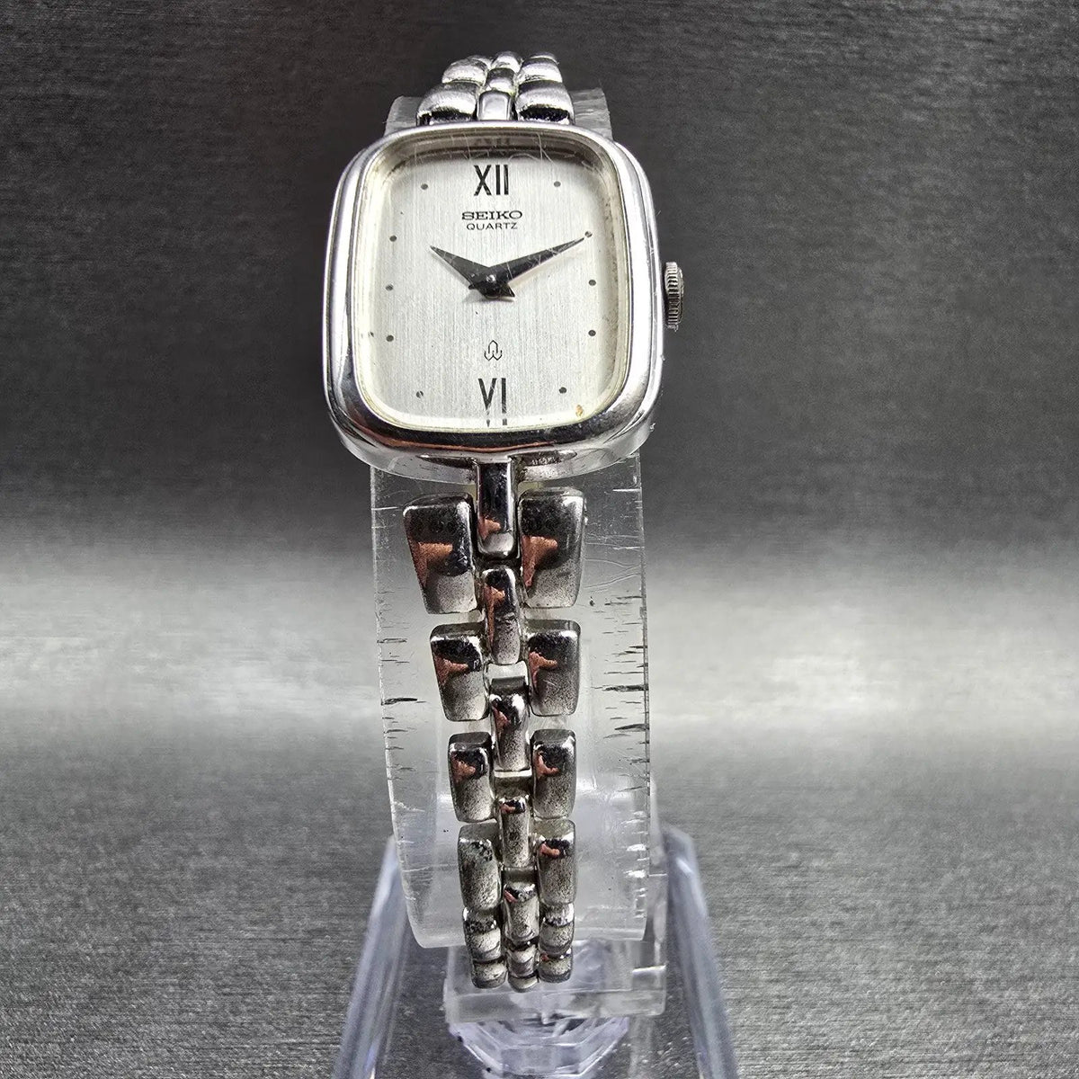 Seiko Watch Women 18mm Silver Dial Silver Tone Rectangle 1400-5190 New Battery5