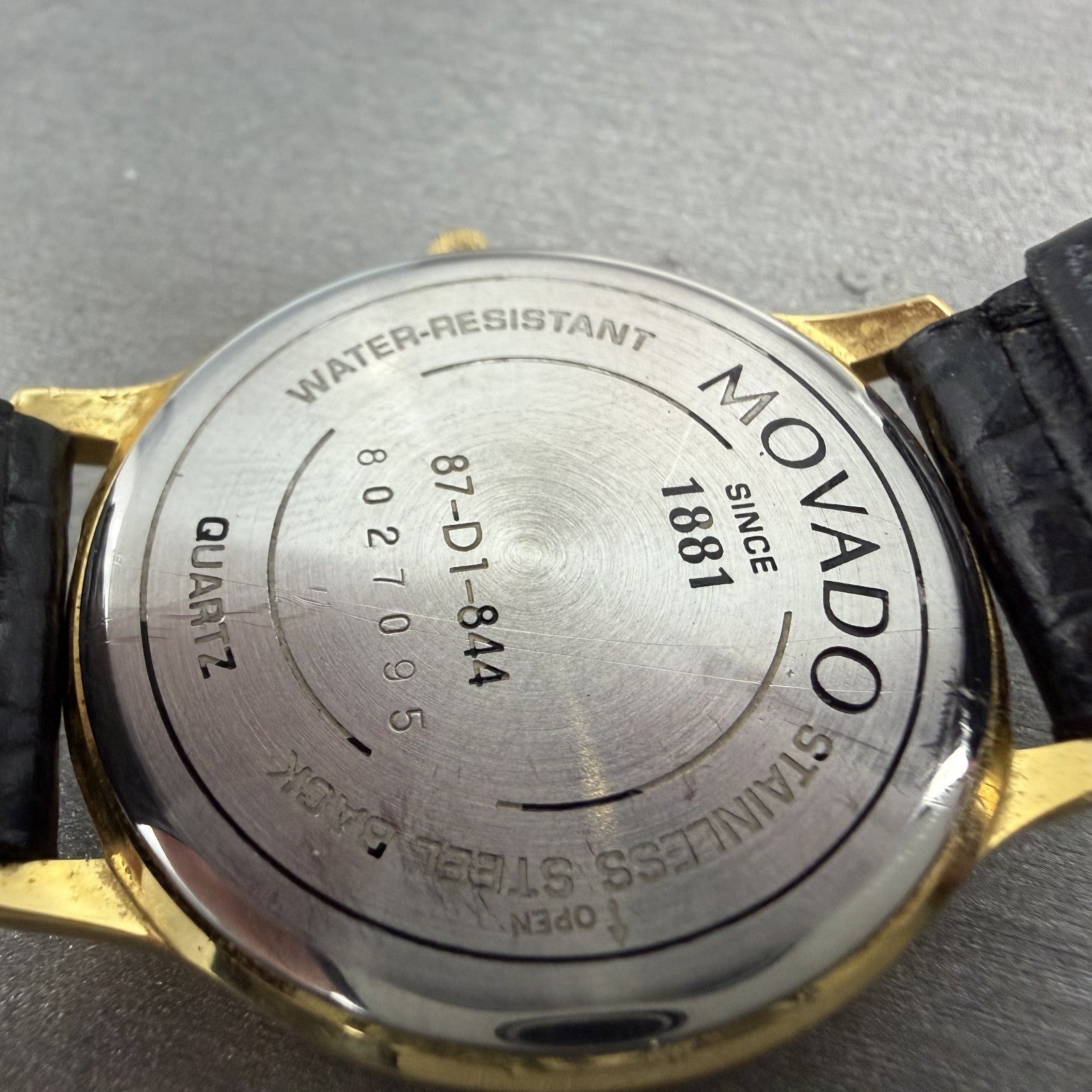 Movado Museum Watch Men 34mm Black Dial Gold Tone Round 87-D1-844 New Battery11