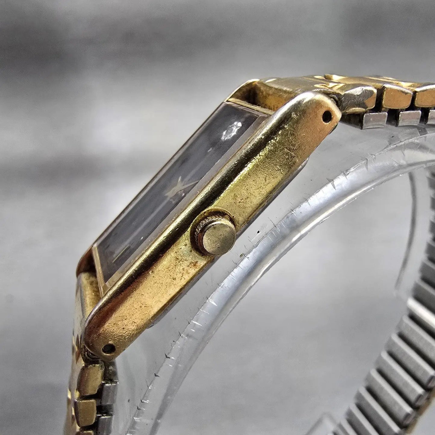 Seiko Watch Women 12mm Brown Dial Gold Tone Rectangle 2E20-5349 New Battery VTG2
