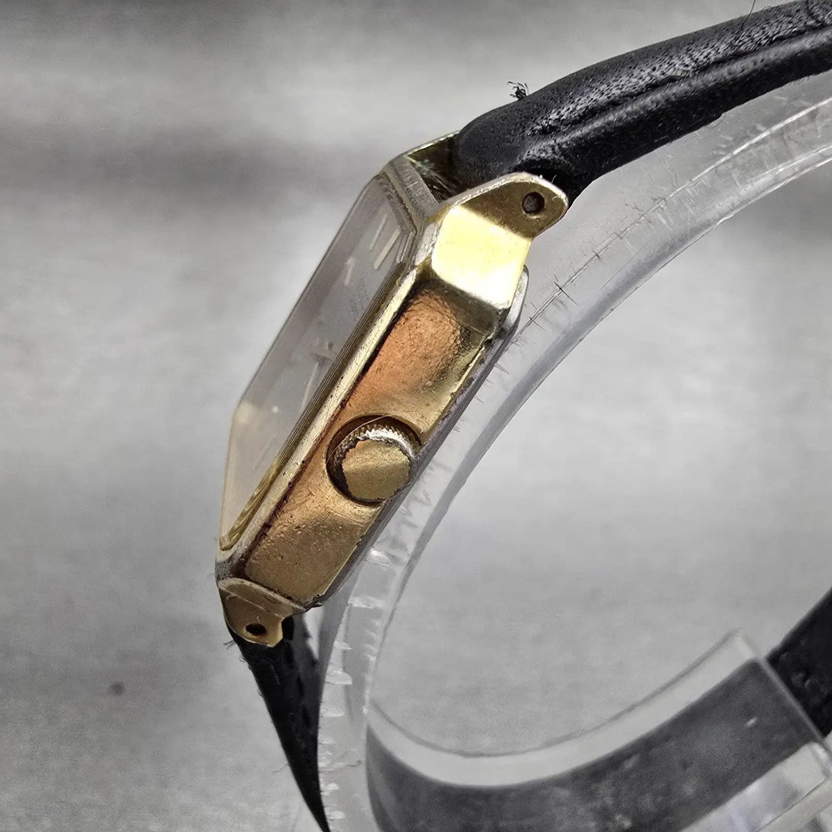 Seiko Tank Watch Women 19mm Gray Dial Gold Tone Rectangle 5420-5089 New Battery2