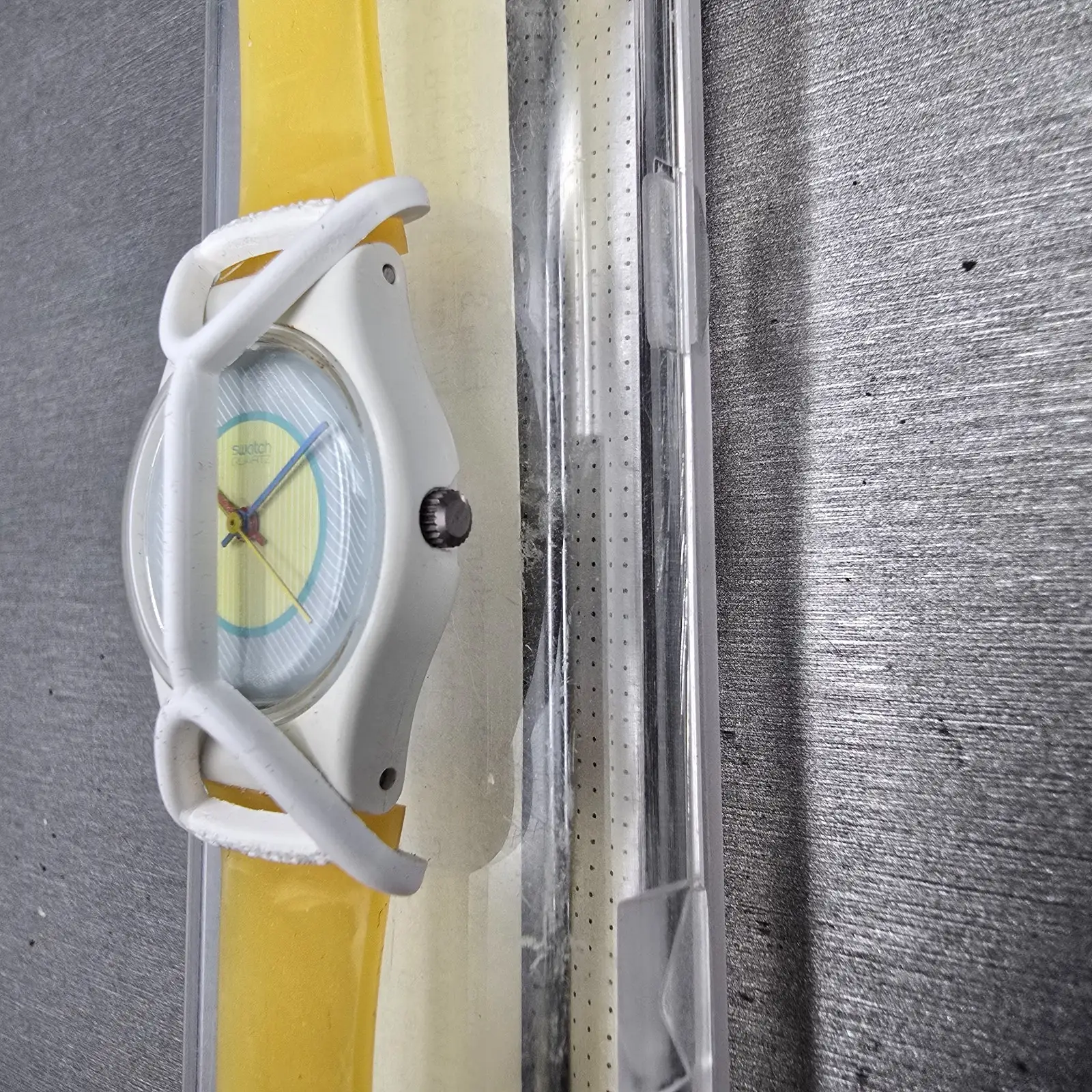Swatch Lady Banana Watch Women 24mm Blue Dial White Case Round LW106 New Battery2