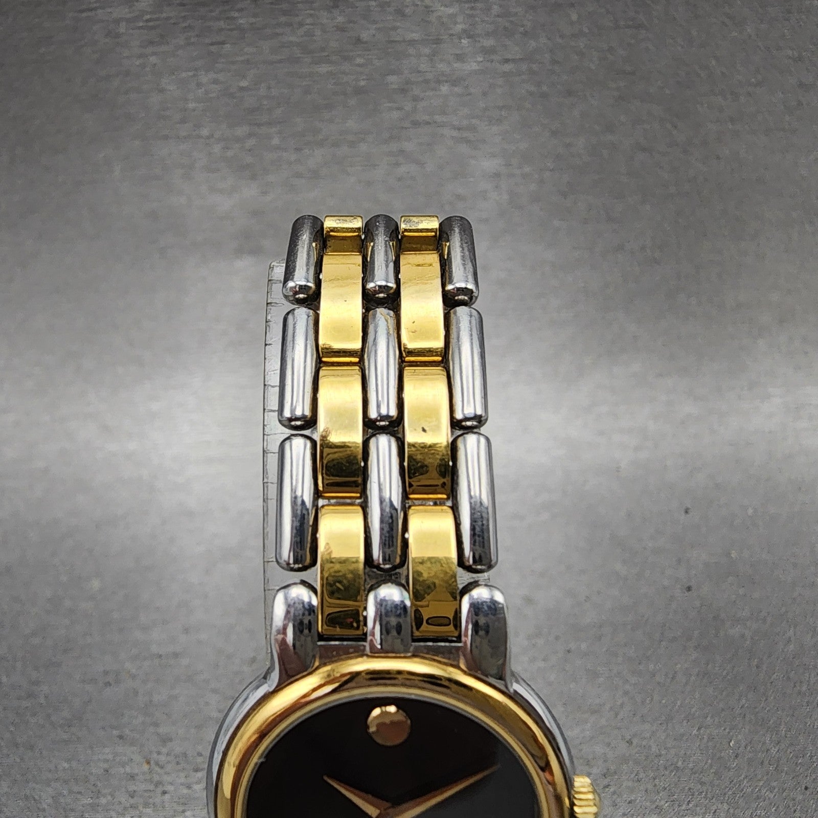 Movado Museum Watch Women 24mm Black Dial Two Tone Round 81.25.825 New Battery4