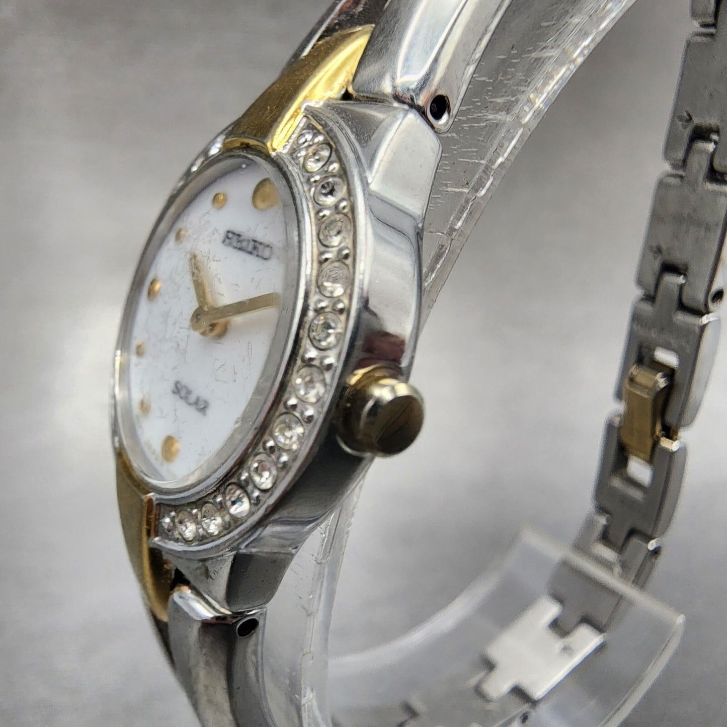 Seiko Solar Watch Women 22mm MOP Dial Two Tone Crystal Bezel Round V1140AF0 Runs2