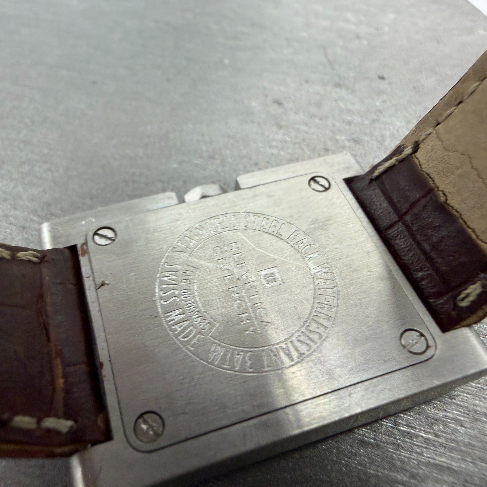 Givenchy Tank Watch Men 26mm Red Dial Silver Tone Rectangle Date New Battery9