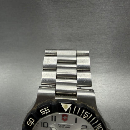Victorinox Swiss Army Summit XLT Watch Men 39mm Silver Dial Steel Date PARTS5