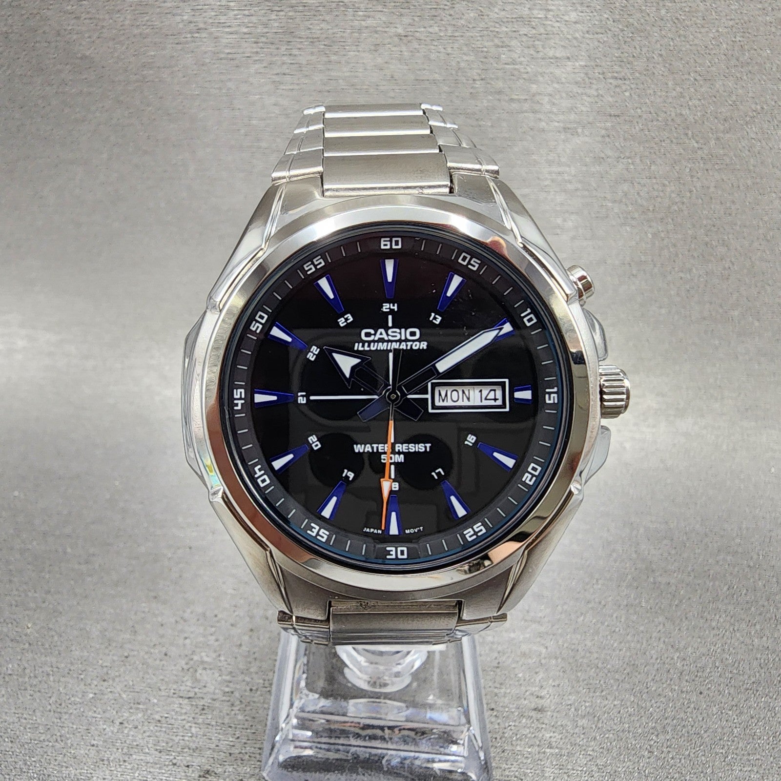 Casio Illuminator MTPE200 Watch Men 45mm Black Dial Silver Tone Daydate NewBatt2