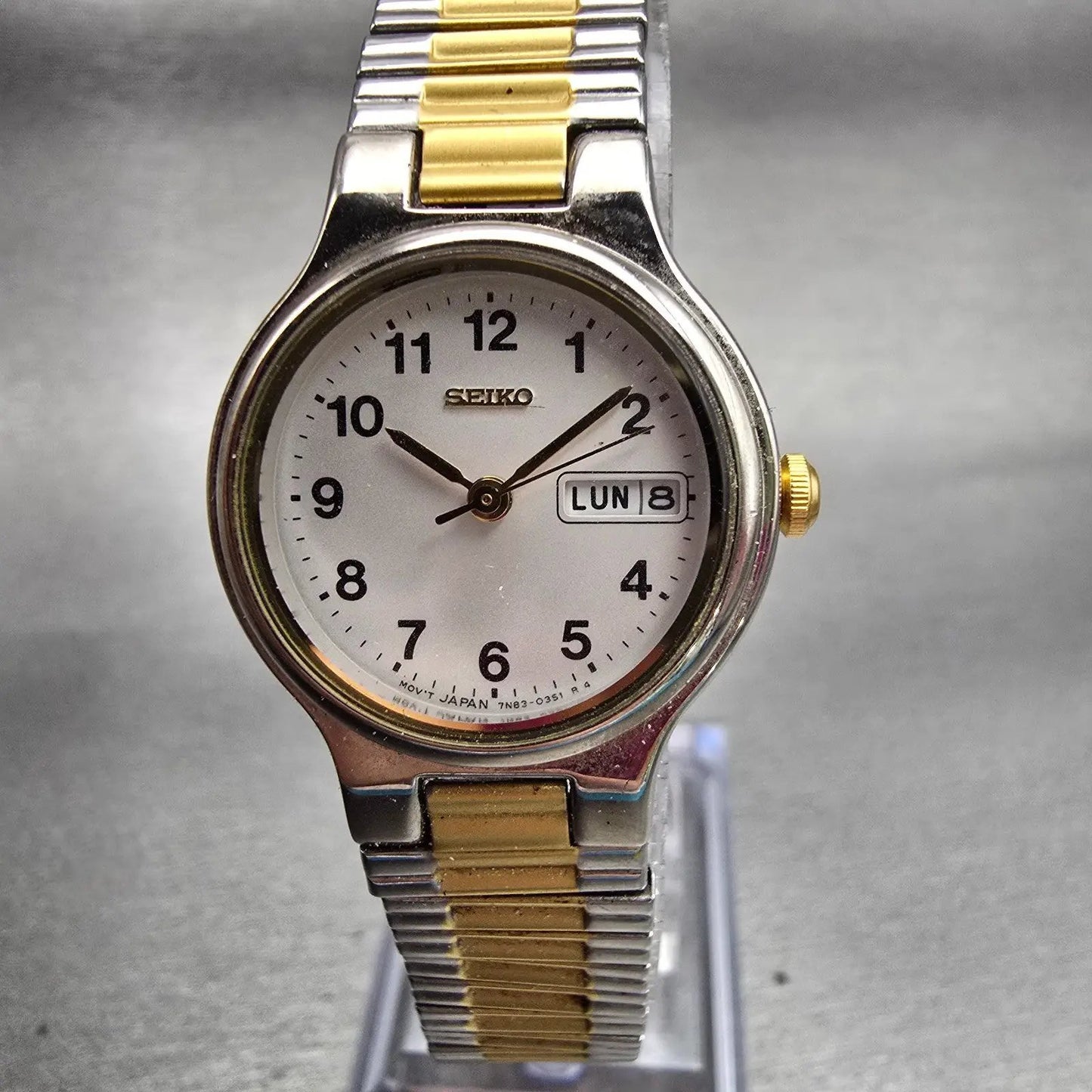 Seiko Watch Women 24mm White Dial Two Tone Daydate Round 7N83-0131 New Battery0