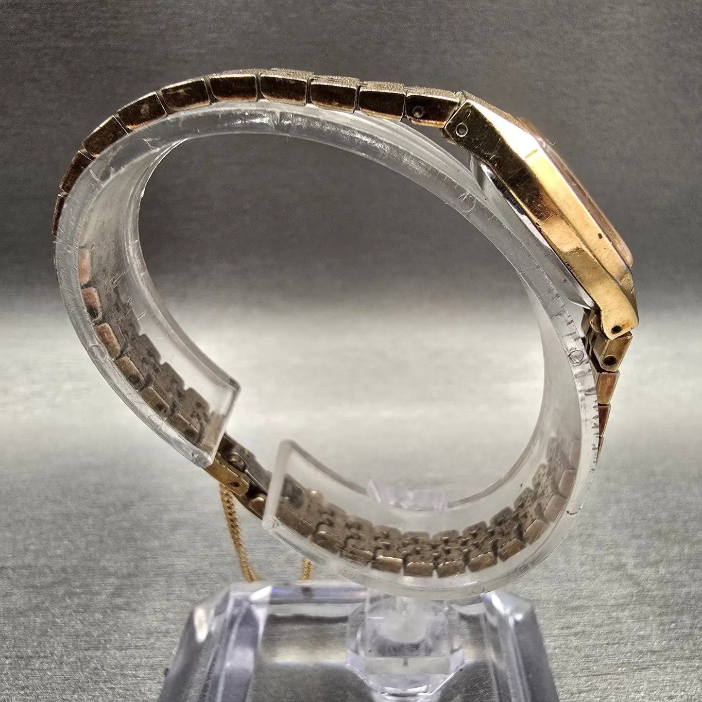 Seiko Watch Women 17mm Gold Dial Gold Tone Rectangle 1400-7399 New Battery VTG8