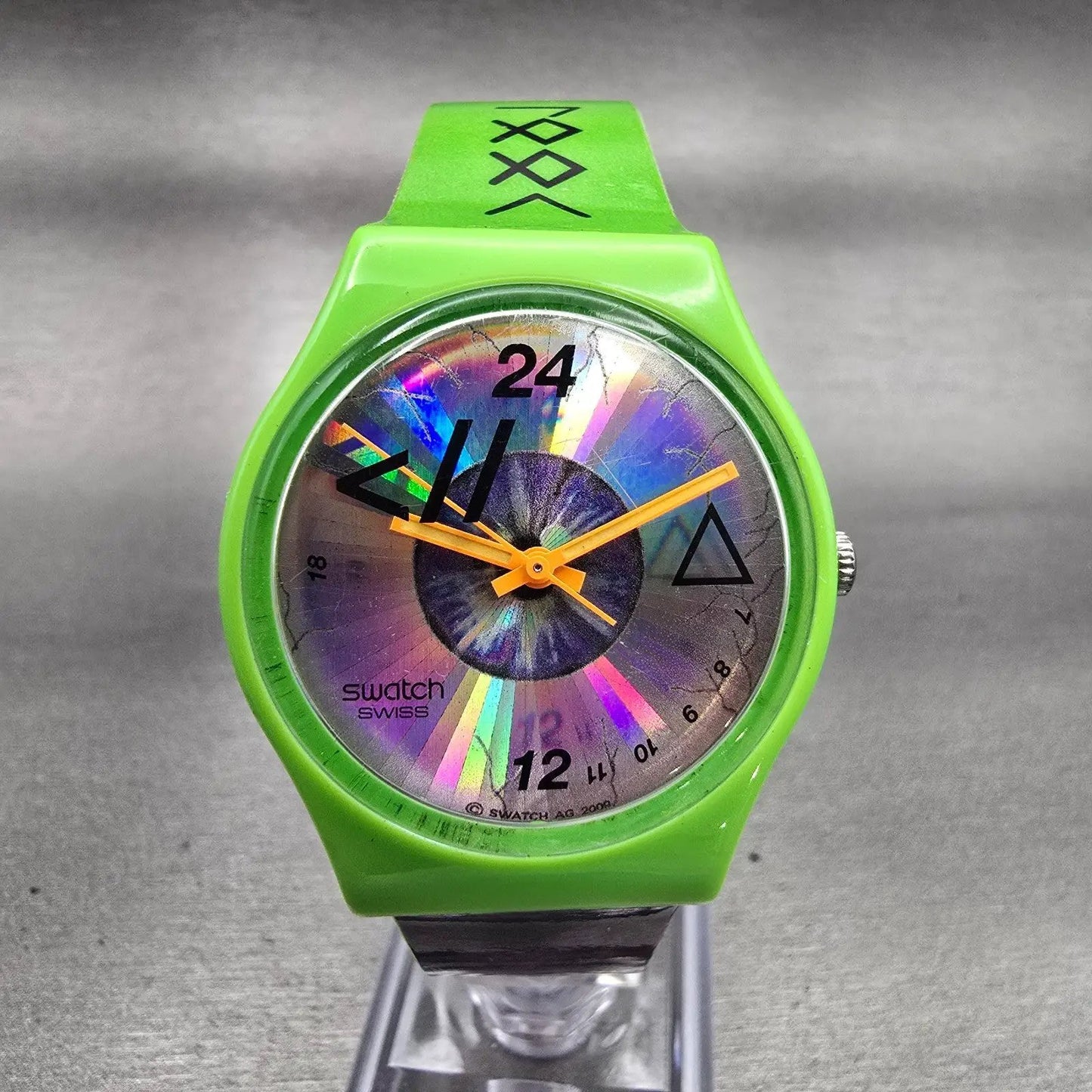 Swatch Playa Look Watch Women Silver Dial Green Case Round GZ215 New Battery0