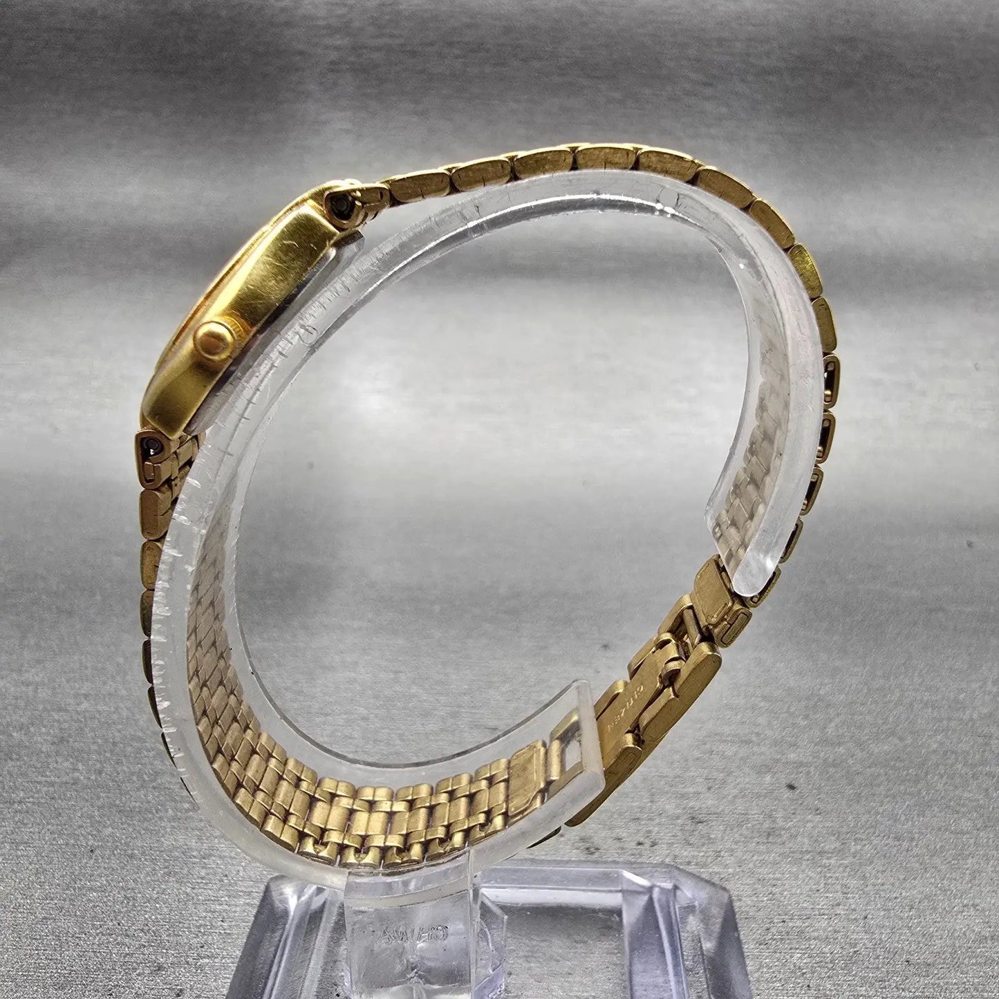 Citizen CQ Watch Women 17mm Gold Dial Gold Tone Oval 3220-848667 New Battery VTG6
