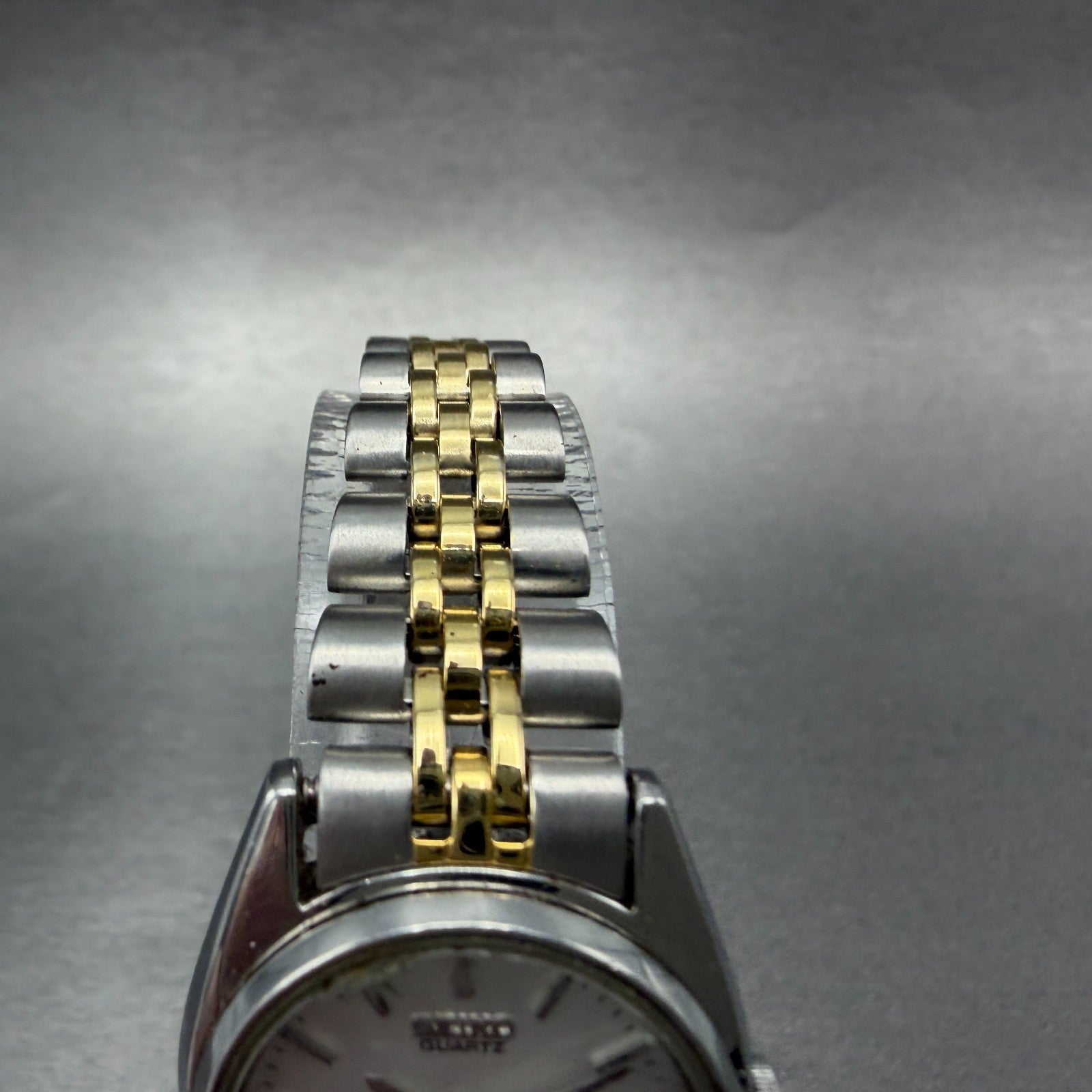 Seiko Watch Women 25mm White Dial Silver Tone Date 7n83-0011 Round NewBatt 874