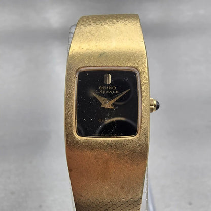 Seiko Lassale Watch Women 14mm Black Dial Gold Tone Rectangle 8420-5109 New Batt0