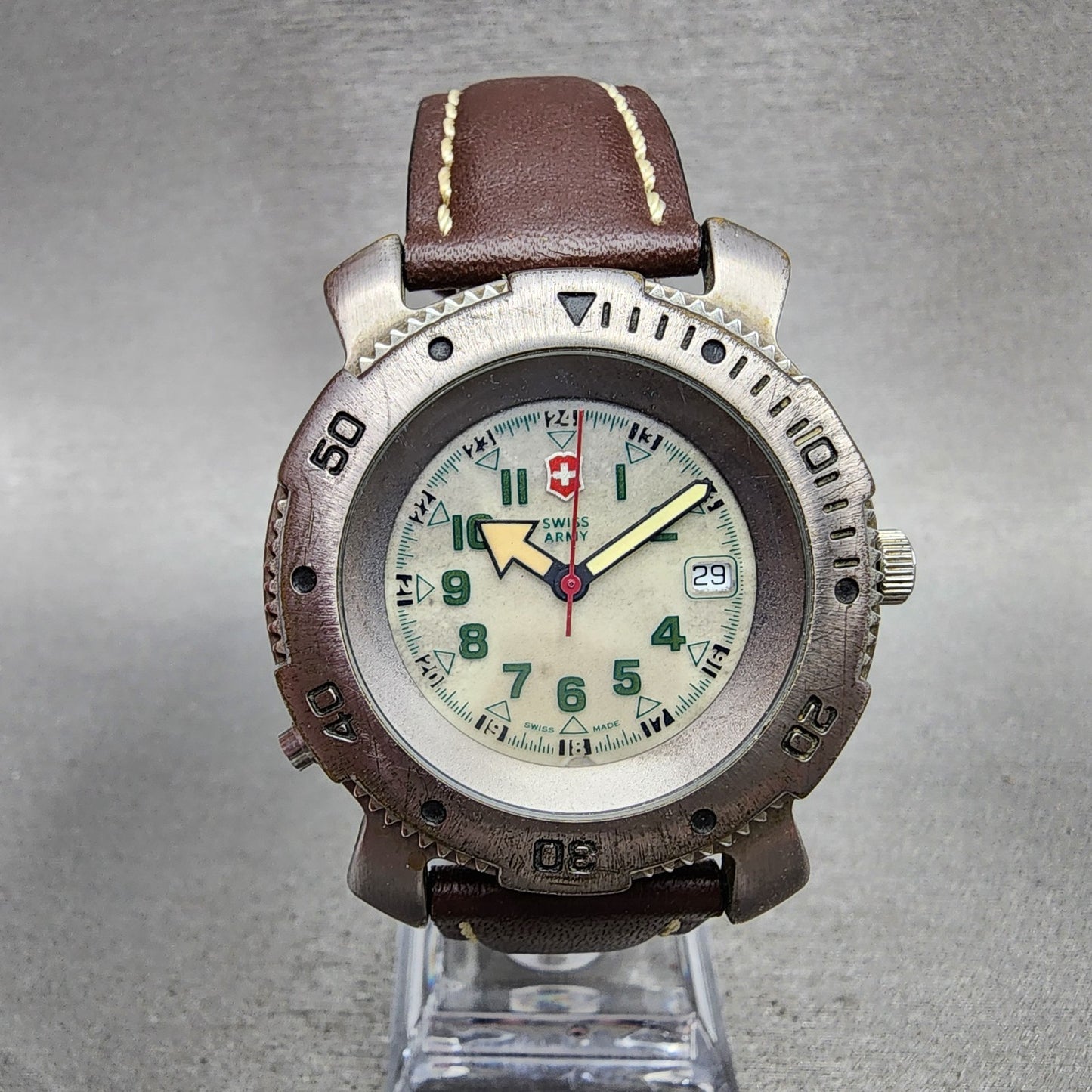 Victorinox Swiss Army Sportline Watch Men 40mm Gray Dial Silver Tone PARTS0