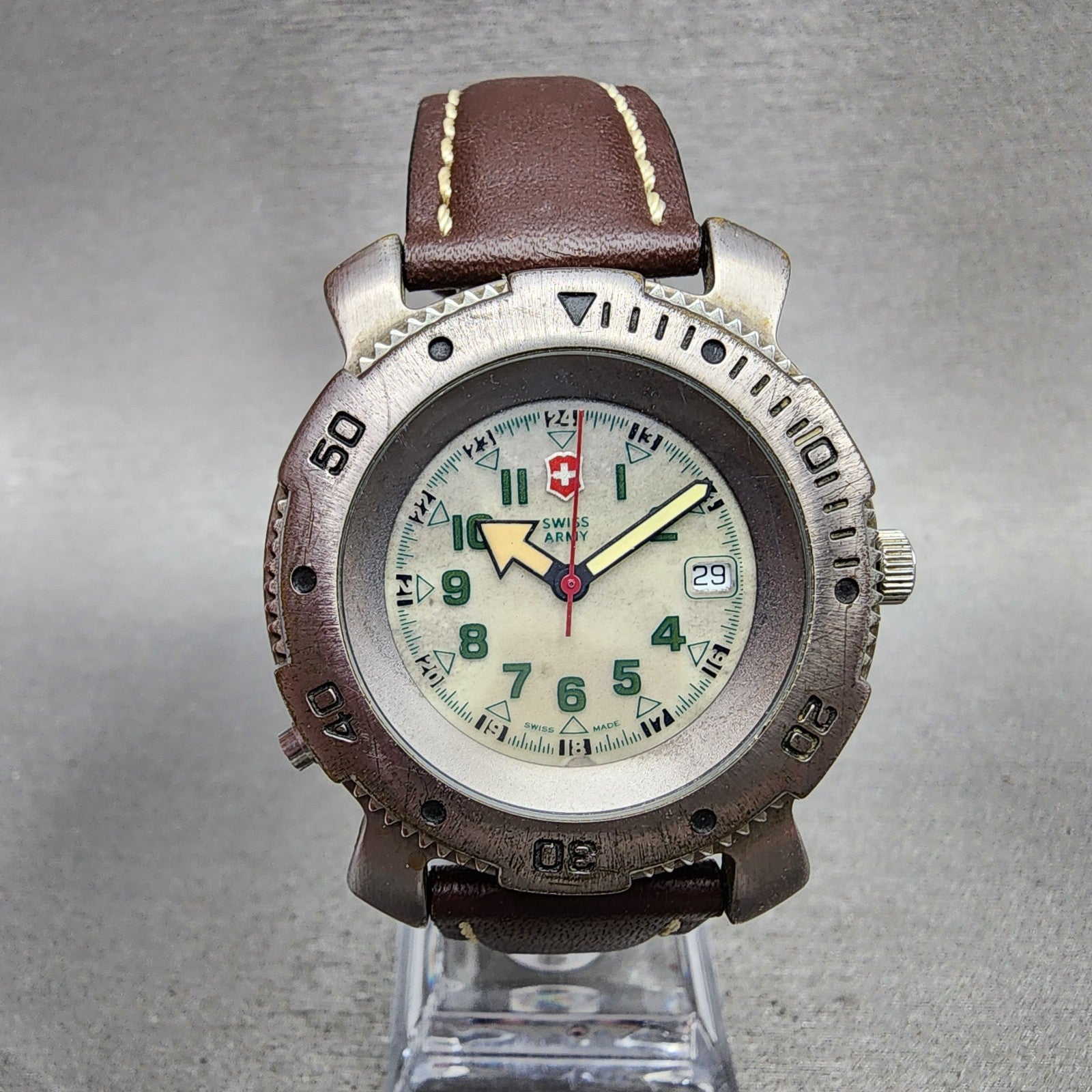 Victorinox Swiss Army Sportline Watch Men 40mm Gray Dial Silver Tone PARTS0