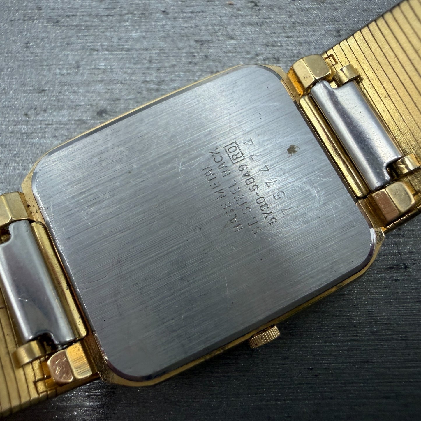 Seiko Tank Watch Men 25mm Silver Dial Gold Tone Rectangle READ! 5Y30-5B49 NewBat9
