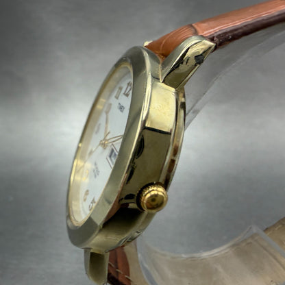 Timex Easy Reader Watch Men 37mm White Dial Gold Tone Round Daydate New Battery2