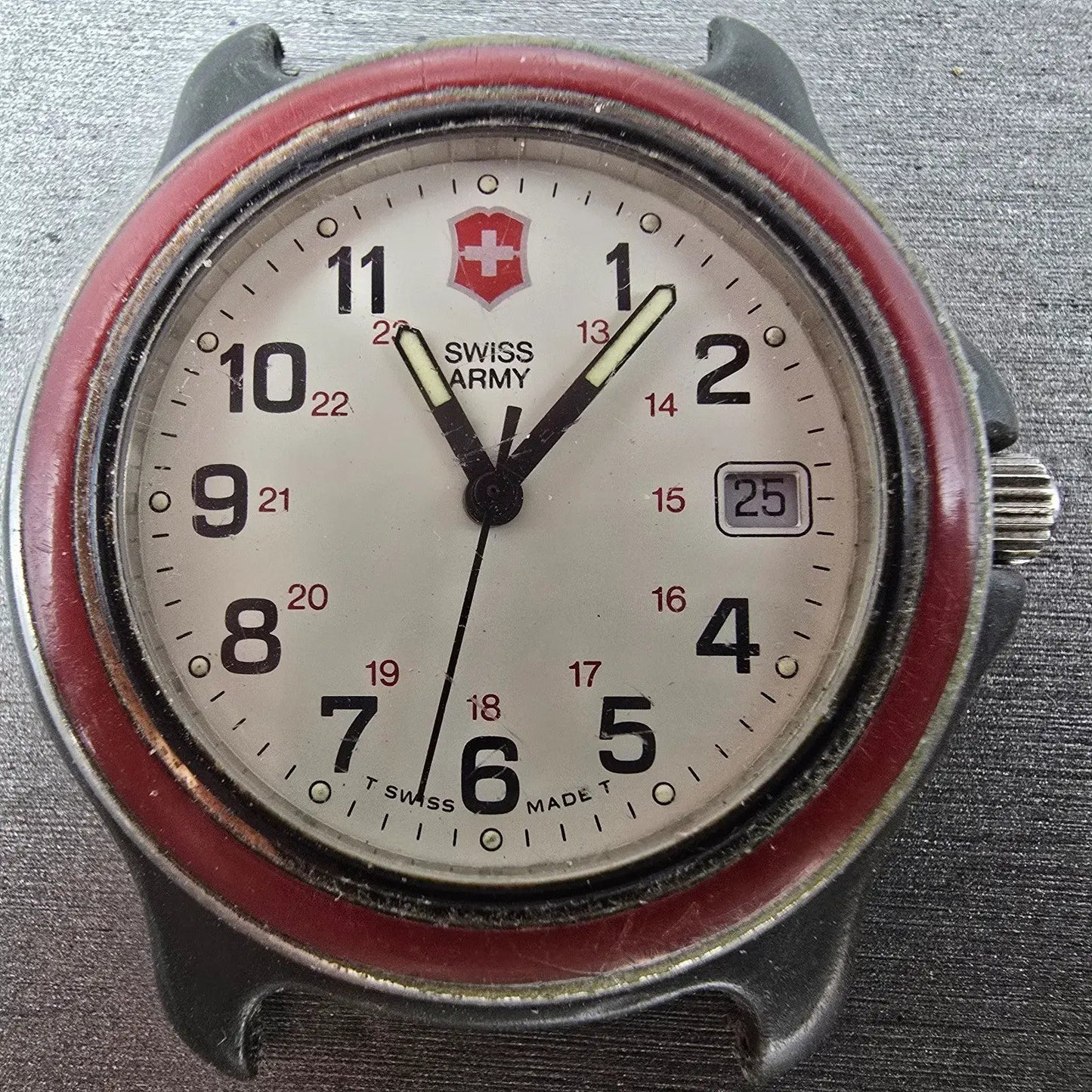 Victorinox Swiss Army Watch Men 39mm White Dial Black Tone Date Round PARTS MKNK2
