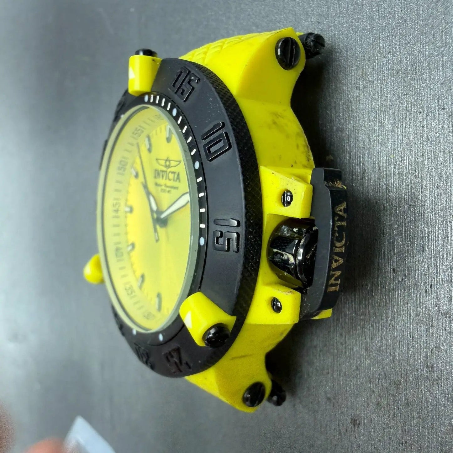 48020490