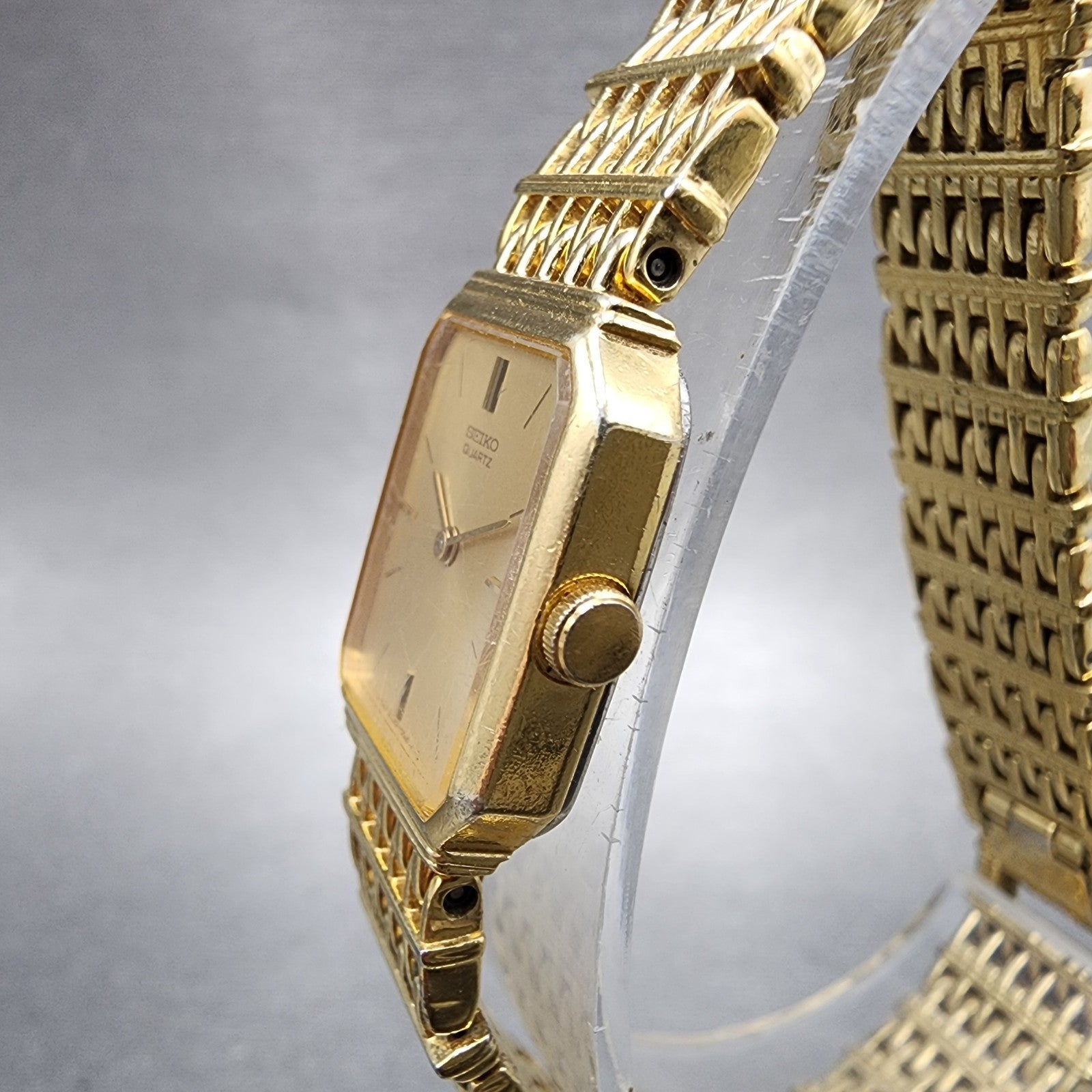 Seiko Tank Watch Women 16mm Champagne Dial Gold Tone 2c205449 New Battery2