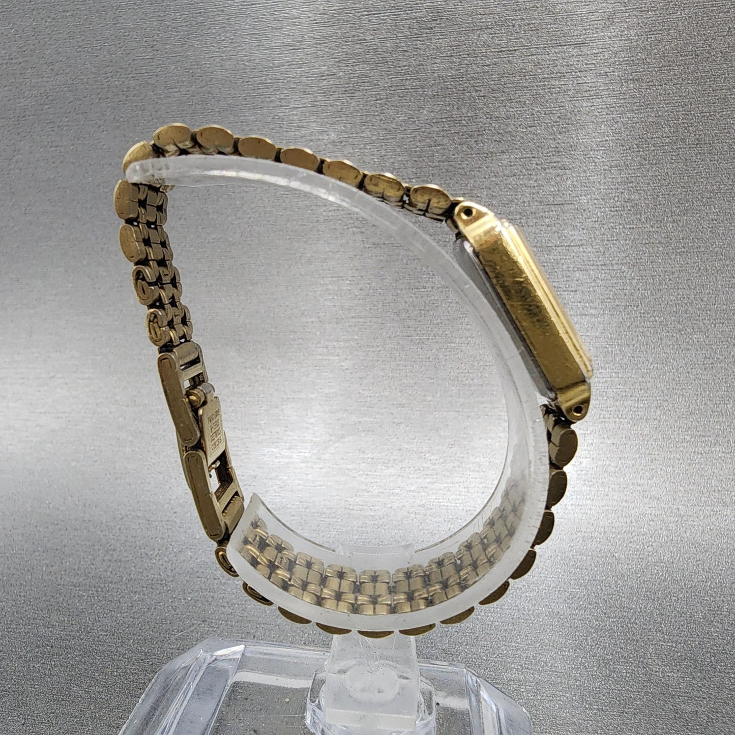 Seiko Tank Watch Women 18mm White Dial Gold Tone Rectangle V4015129 New Battery8