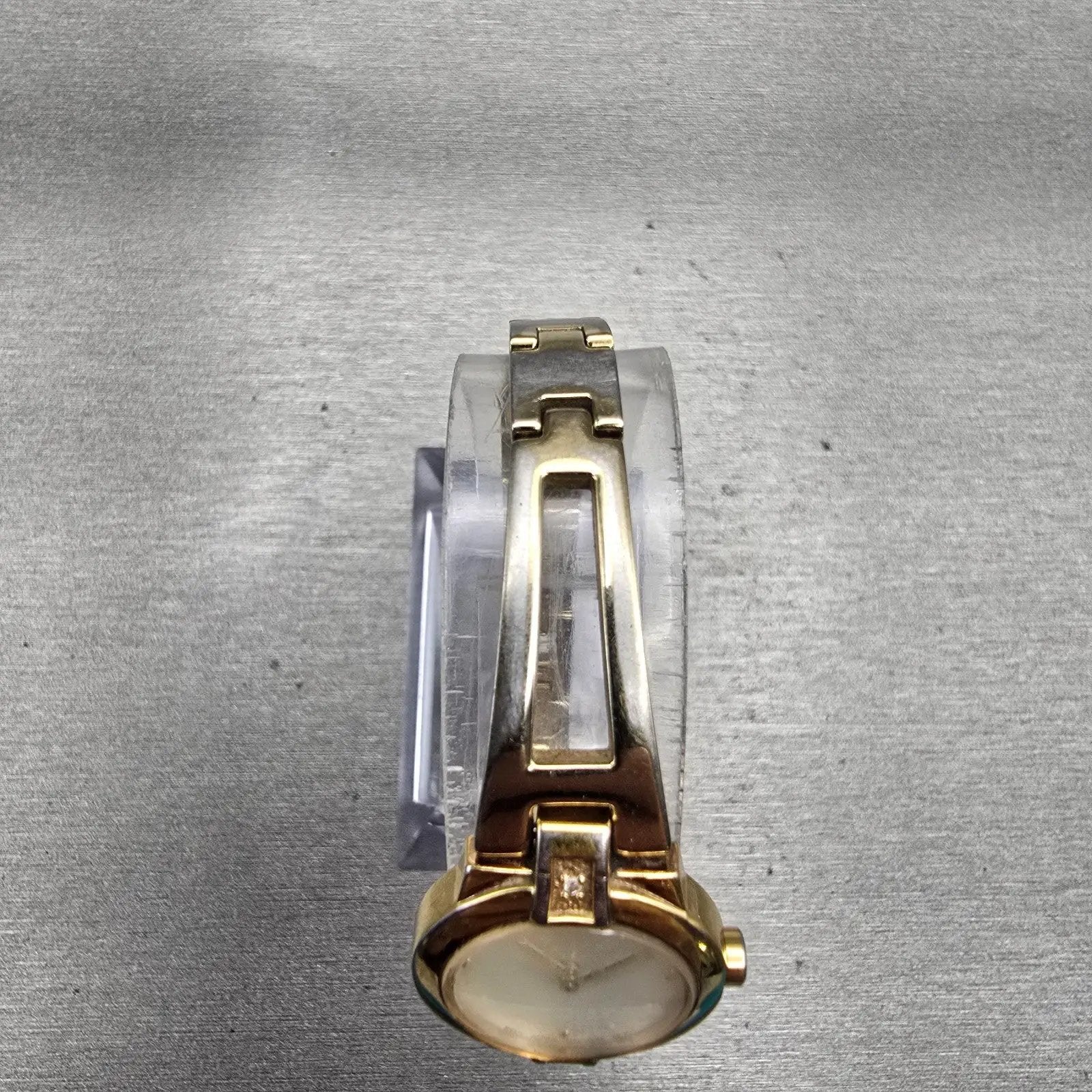 Seiko Watch Women 20mm MOP Dial Gold Tone Round 1N00-0GN0 New Battery Vintage4