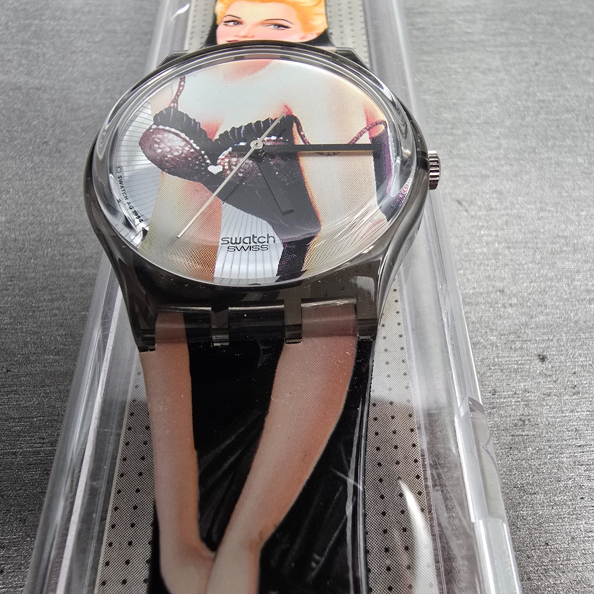 Swatch Lolita Watch Men 33mm Black Dial Black Tone Round GM128 New Battery NOS6