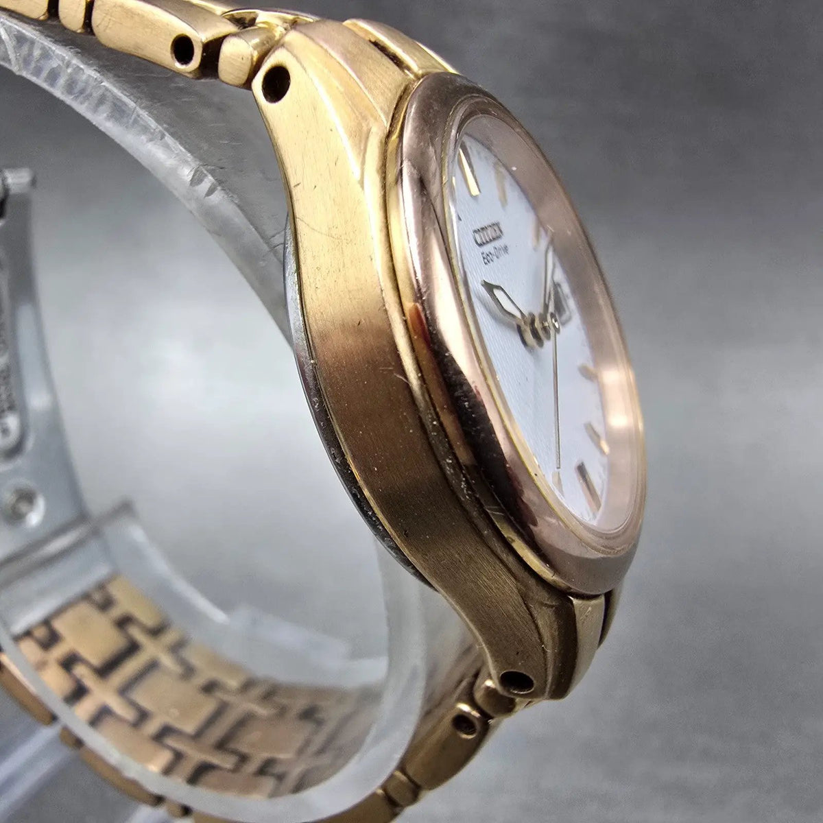 Citizen Eco-Drive Watch Women 25mm White Dial Rose Gold Date E011-S094526 Works3