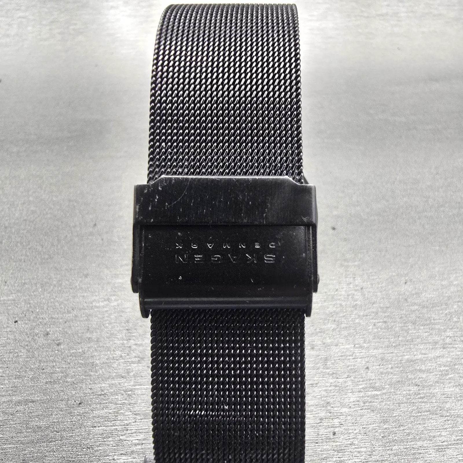 Skagen Denmark Watch Men 37mm Black Dial Titanium Date Round 233XLTMB New Batt T7