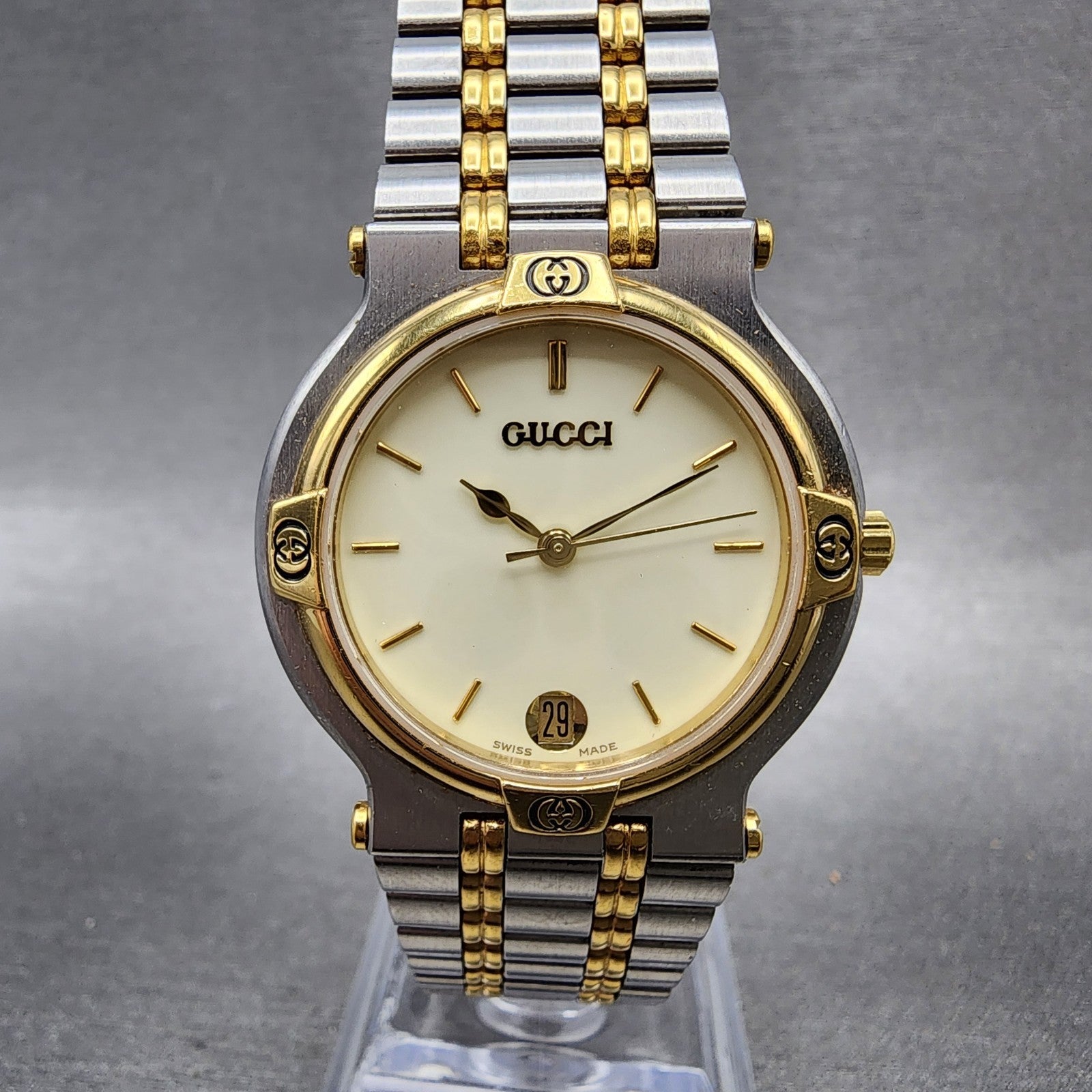 Gucci 9000M Watch Men 32mm Cream Dial Two Tone Date Round Bracelet New Battery0