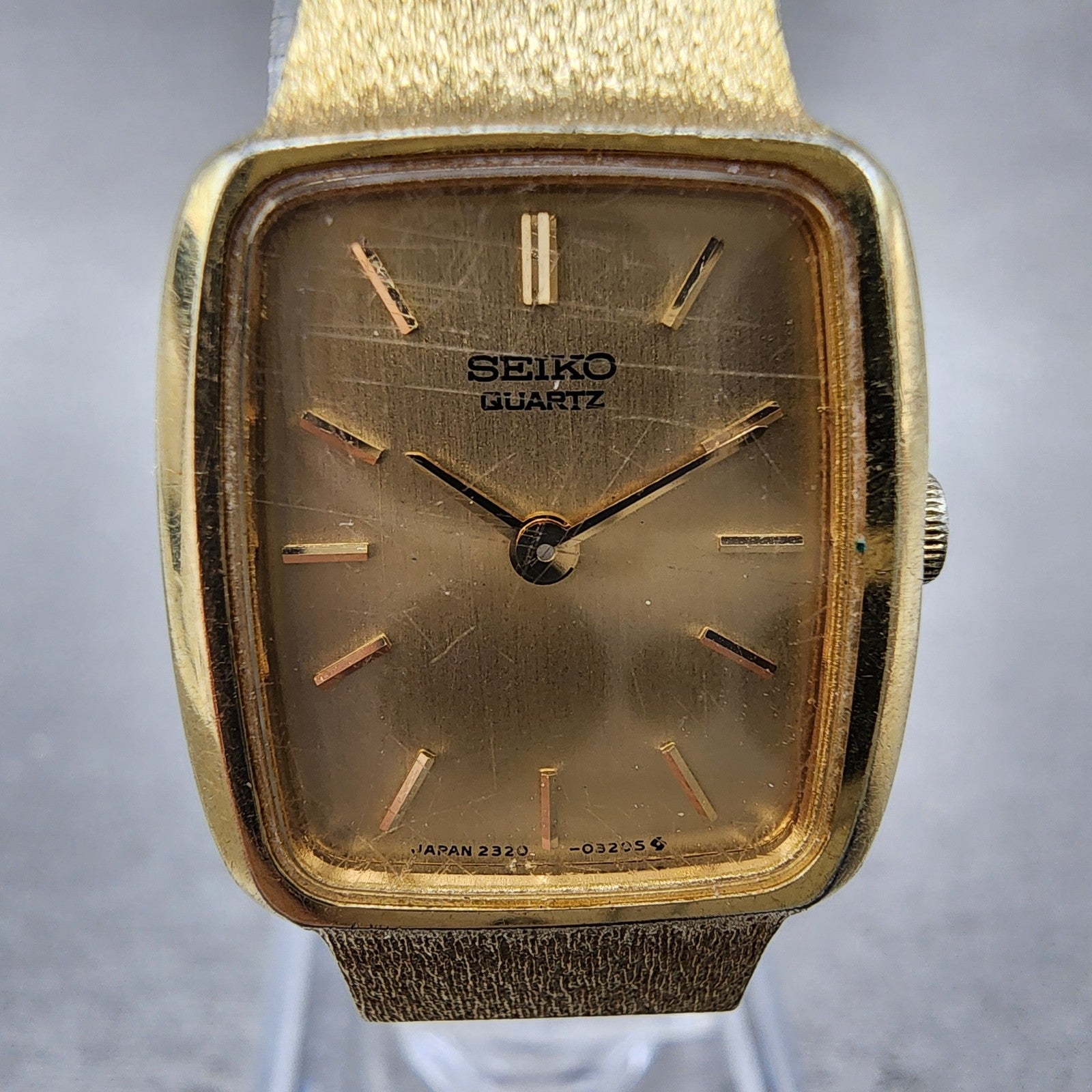 Seiko Tank Watch Women 18mm Gold Dial Gold Tone Rectangle 23205229 New Battery1