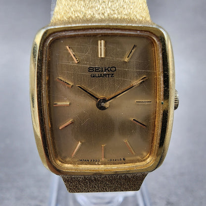 Seiko Tank Watch Women 18mm Gold Dial Gold Tone Rectangle 23205229 New Battery1