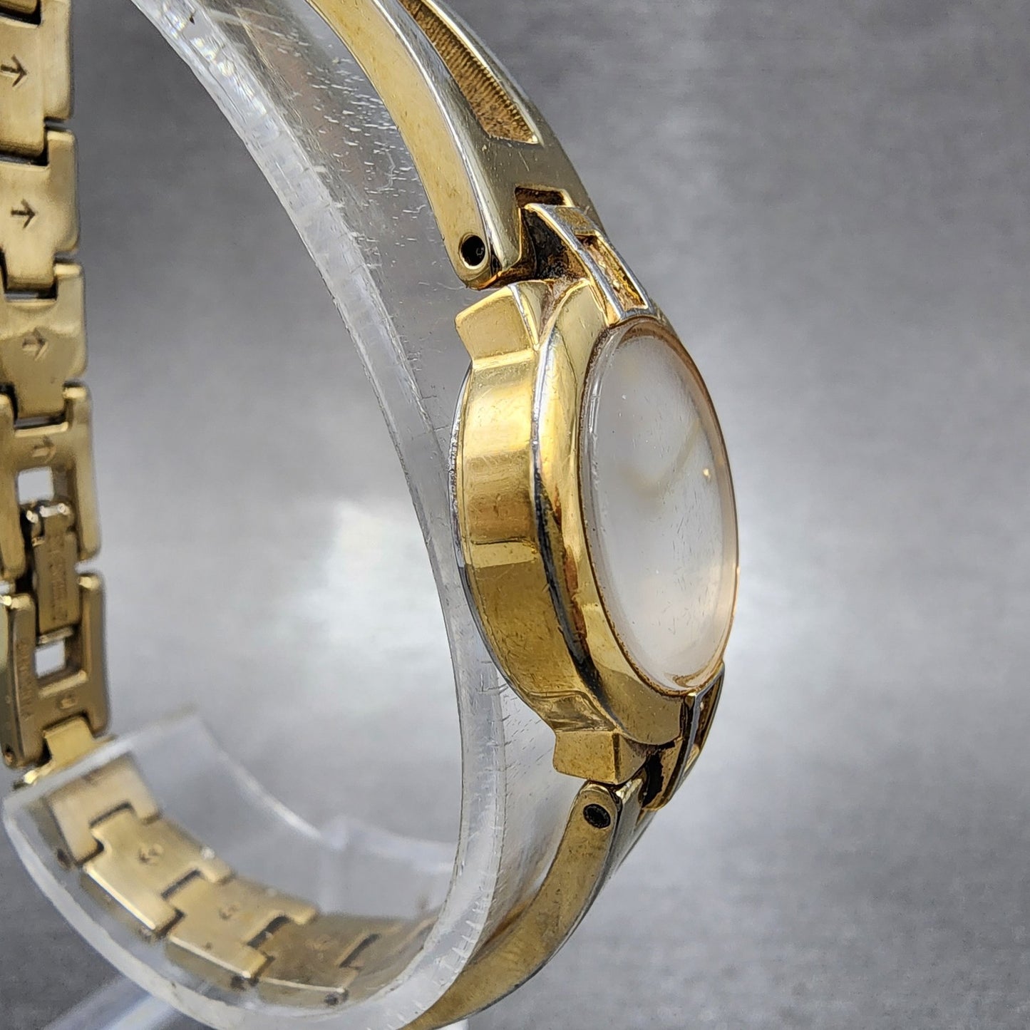 Seiko Watch Women 20mm MOP Dial Gold Tone Round 1n000gn0 New Battery3